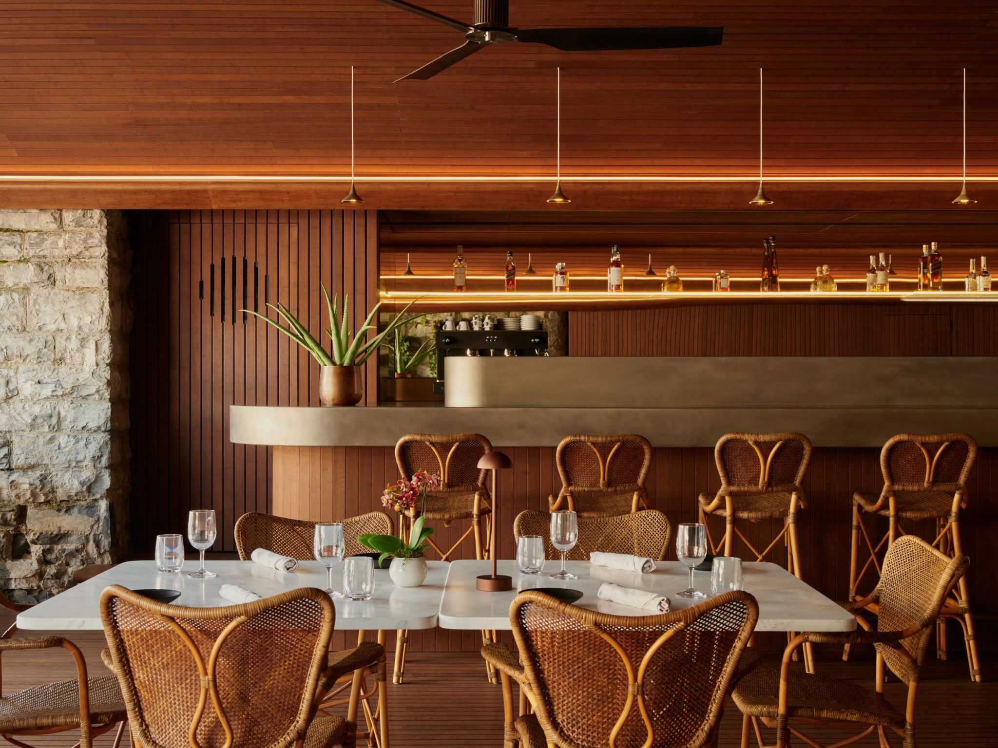 Café Nami arquitetura em madeira – restaurante chique – restaurante japones