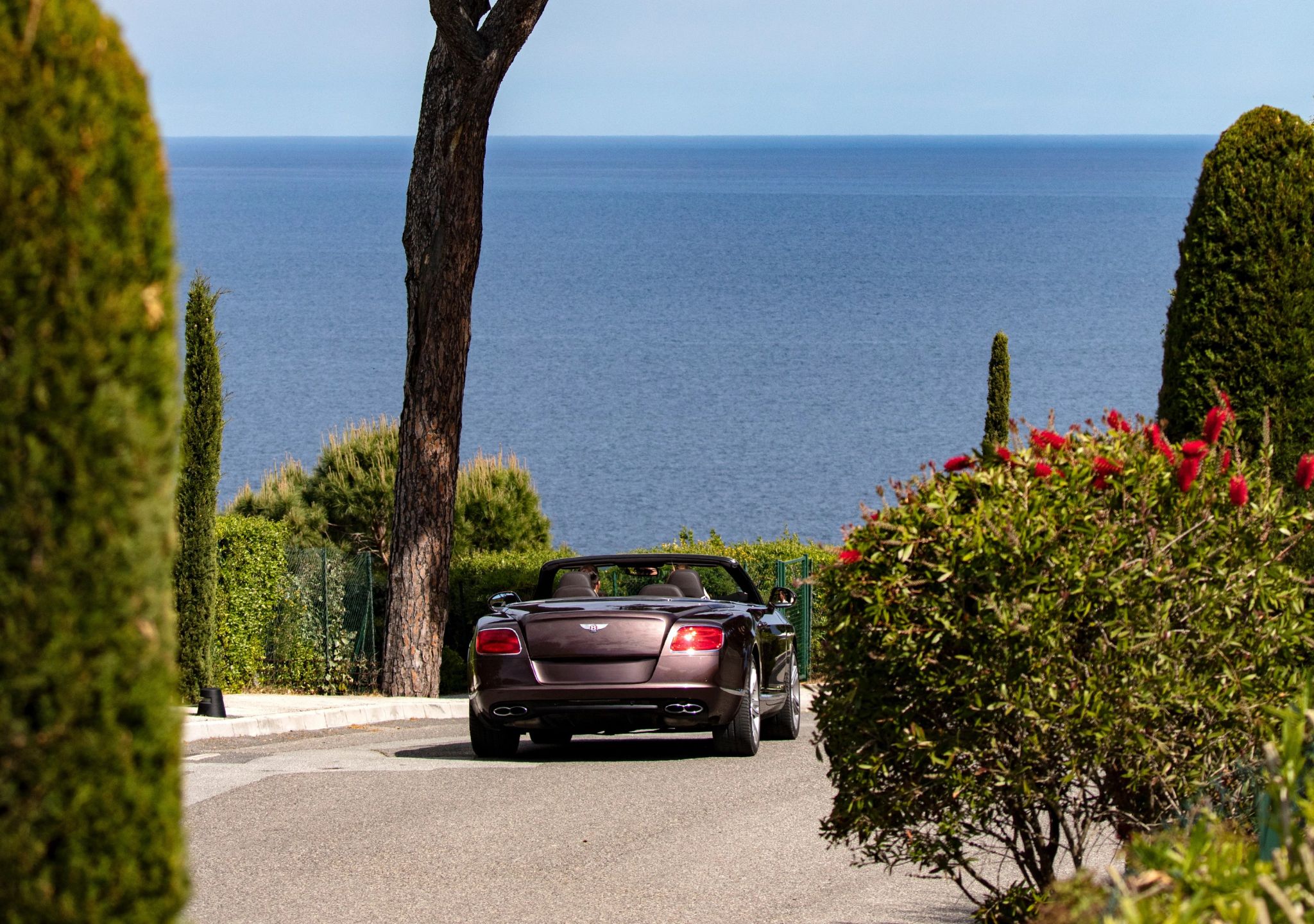 carro de luxo – mar riviera francesa – serviço de transfer