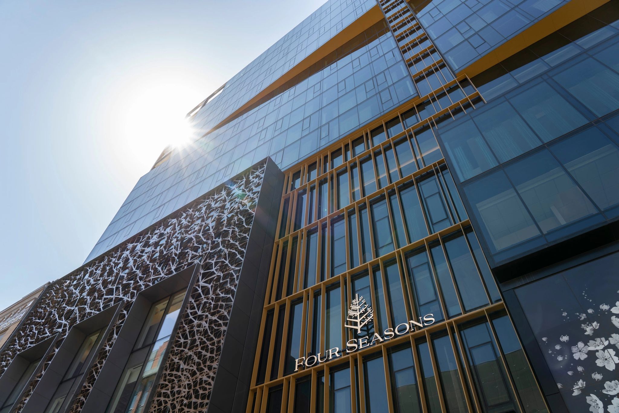 Fachada do hotel melhores hoteis em montreal – exterior do hotel – arquitetura moderna