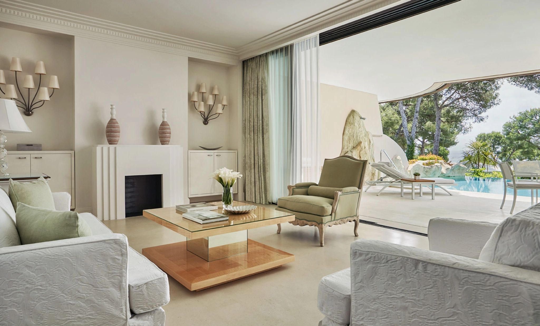 Four Seasons Pool Suite sala de estar - sala moderna - suite com piscina