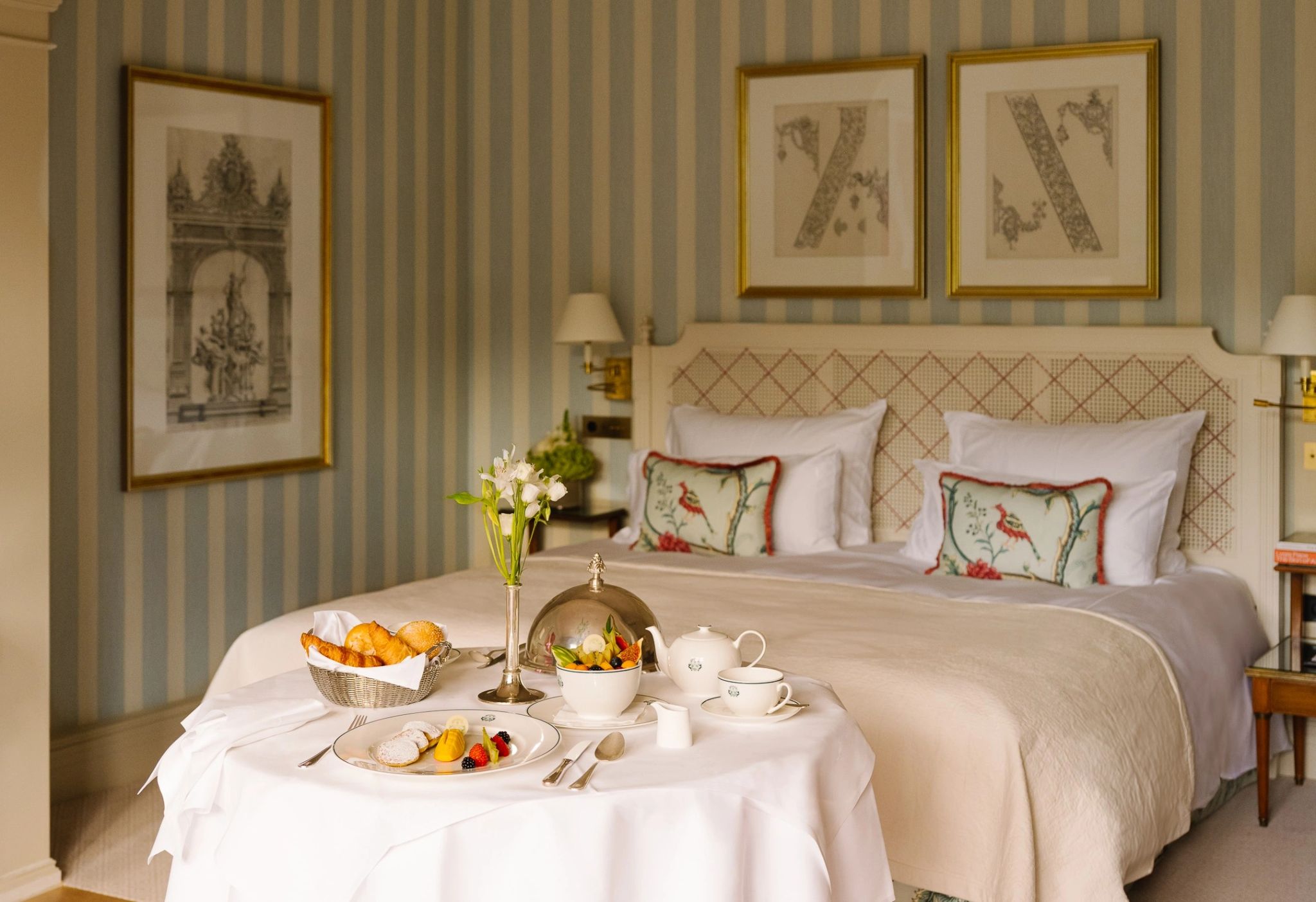 quarto sofisticado - decoracao atemporal - hospedagem de luxo