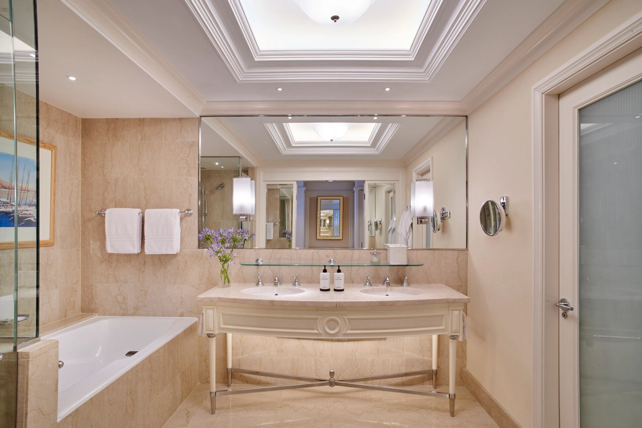 Premium Superior Twin pia de marmore – espelho amplo – decoracao sofisticada