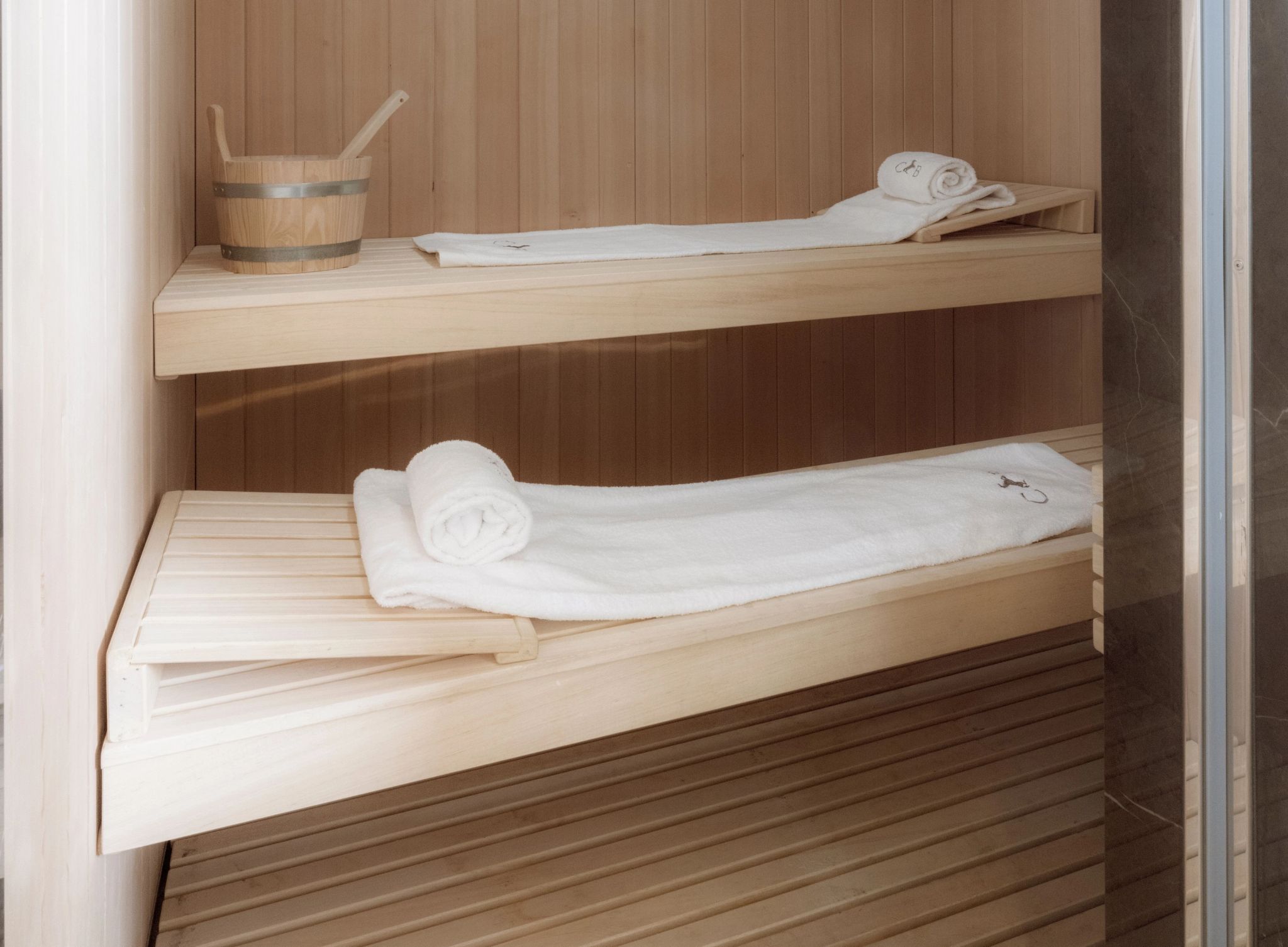 sauna seca – suite com sauna – sauna privativa 