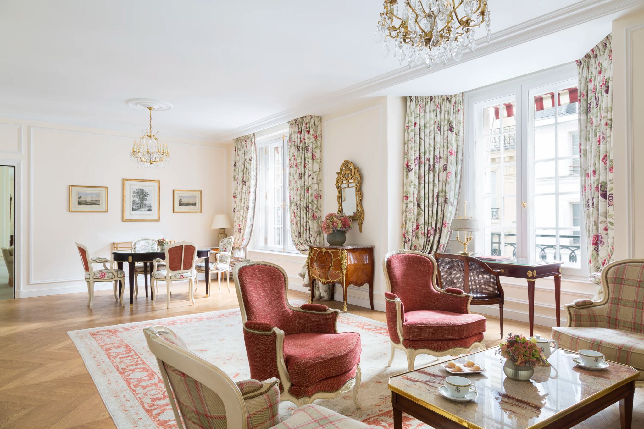 prestige elysee suite - suite ampla - suite com sala de estar - sala classica