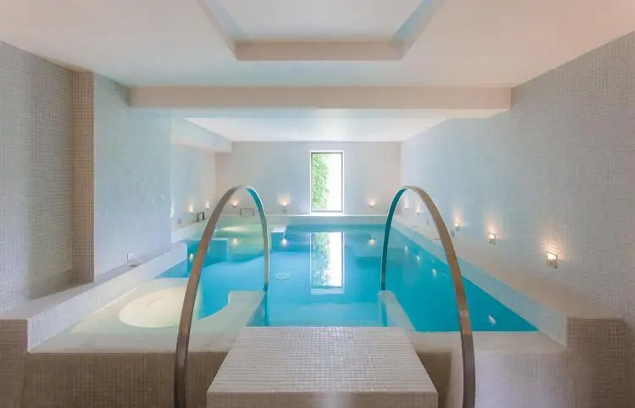 Spa  spa hotel provence – piscina relaxamento luxo – bem-estar europa