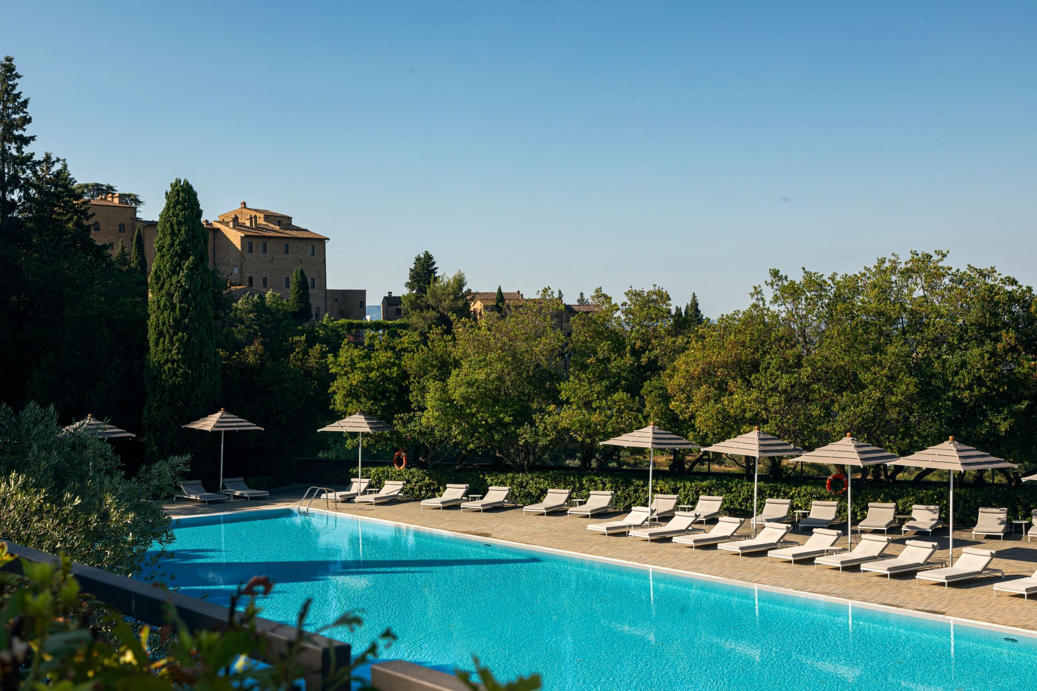 piscina do hotel - piscina externa - hotel com piscina - piscina ao ar livre - piscina