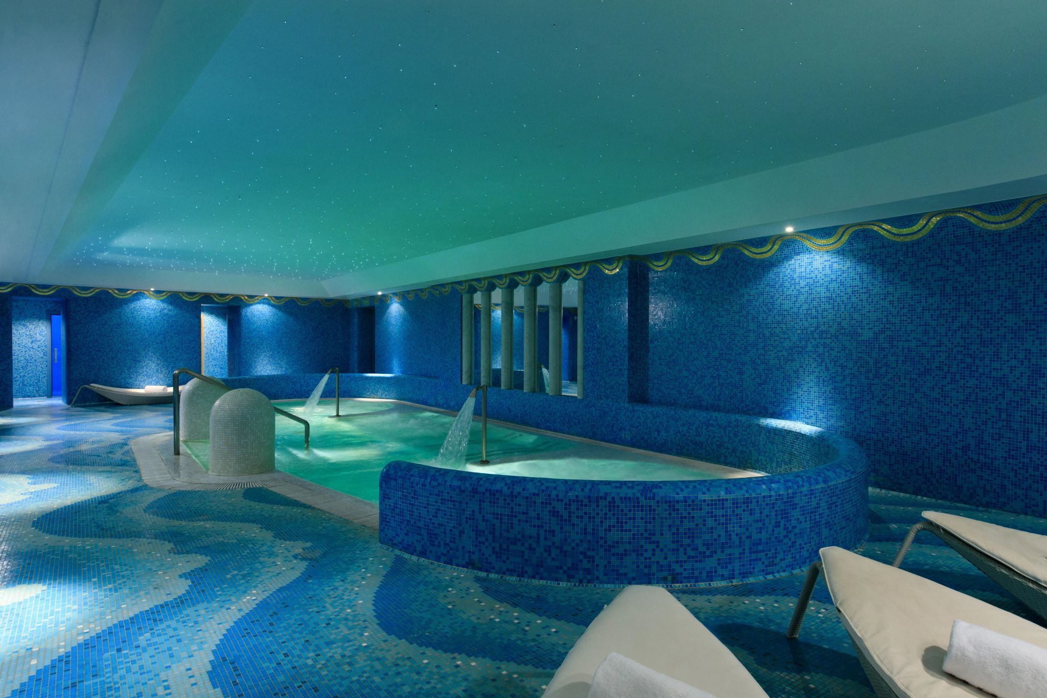 de russie spa - spa hotel de russie - spa com hidromassagem