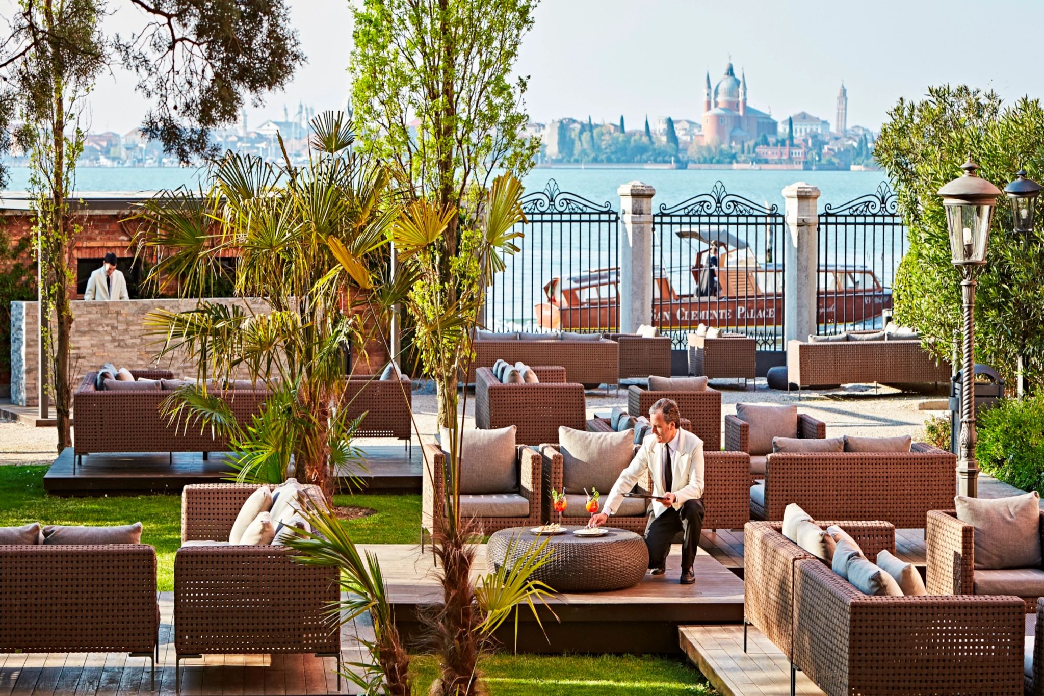 Sunset Bar bar ao ar livre - bar vista mar - almoço ao ar livre