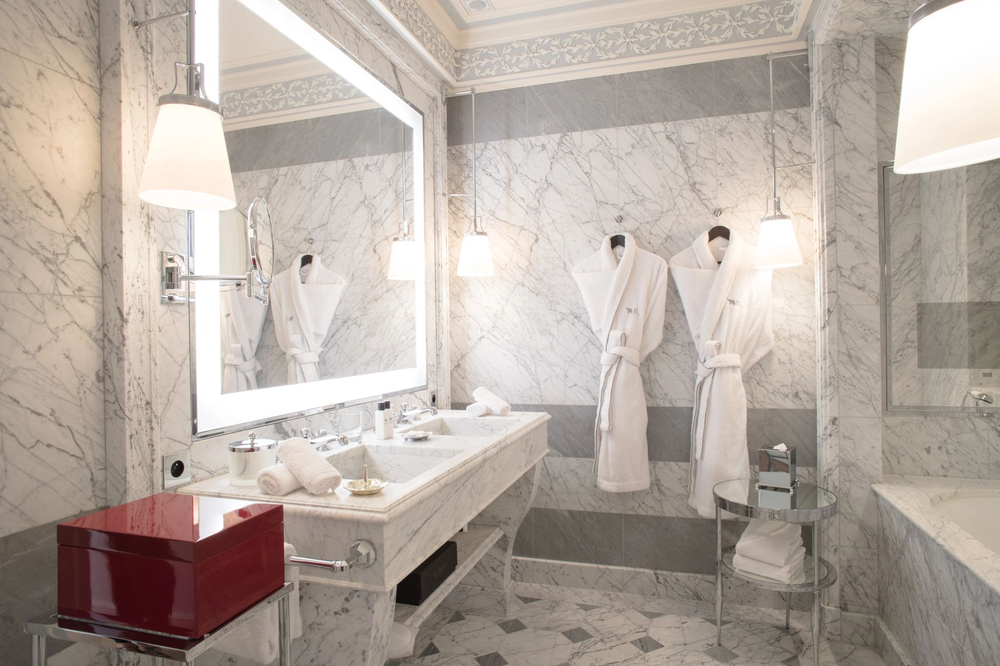 Prestige Junior Suite banheiro em marmore - banheiro de luxo - banho premium