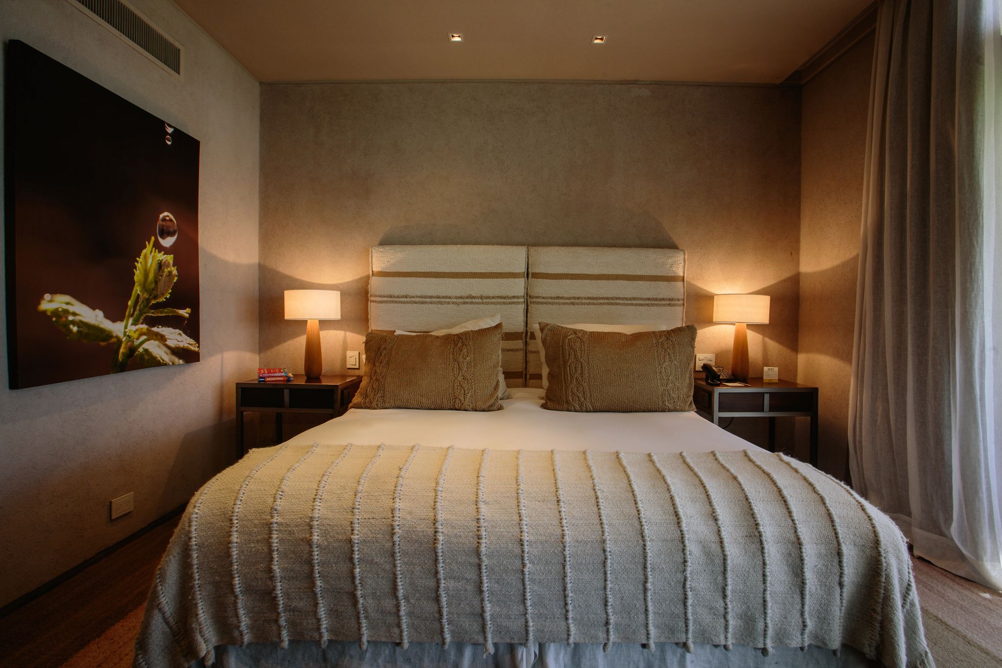 quarto de luxo – cama grande – lençol algodão  egipcio