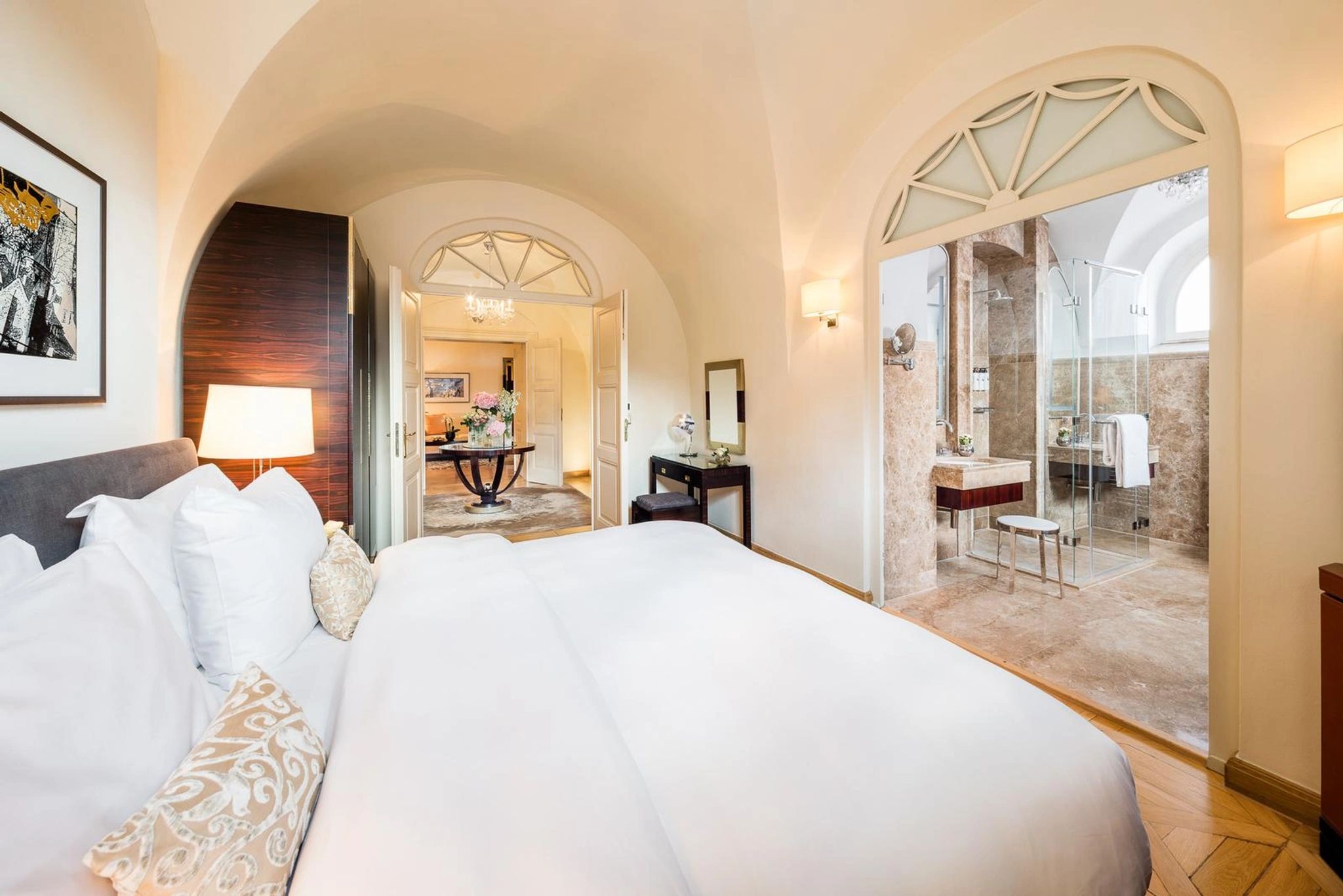 Two-Bedroom Presidential Suite quarto terreiro king - bar privativo - design luxo