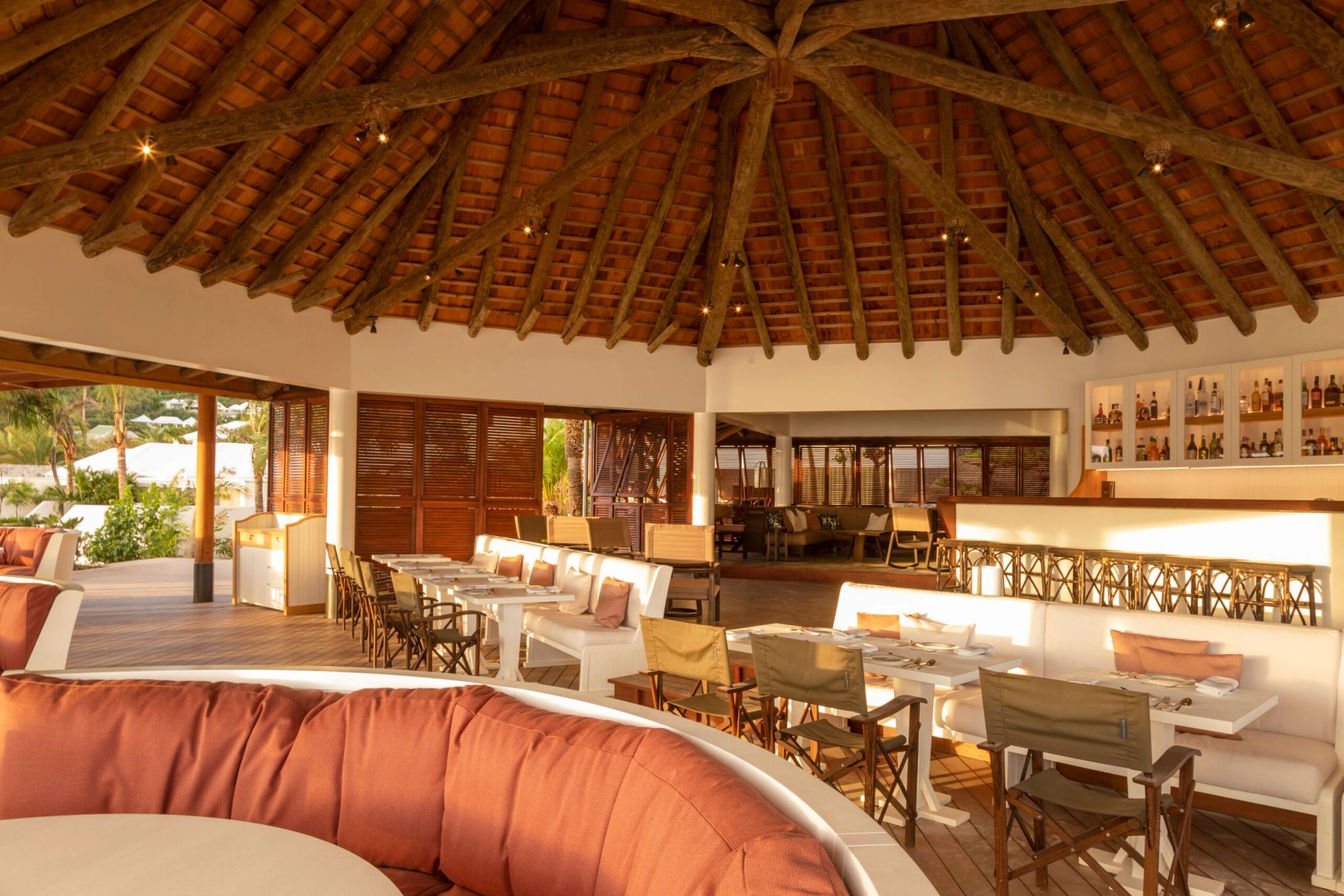 Bar Sereno bar de luxo - arquitetura rustica - bar de hotel - arquitetura rustica - bar vista mar