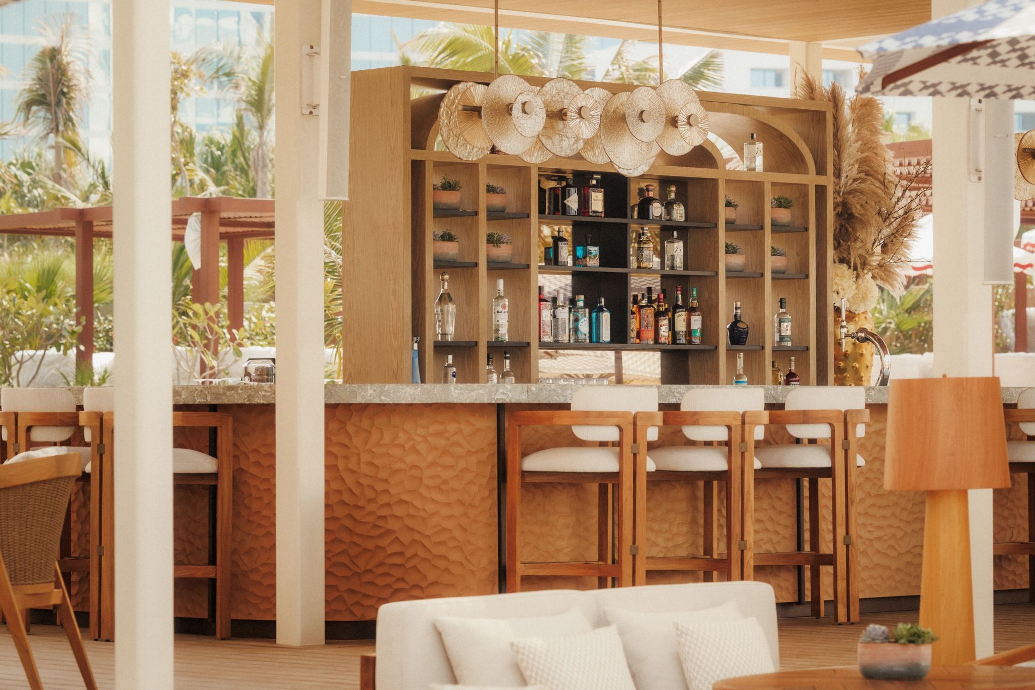 bar de praia dubai - resort jumeirah marsa - coquetel de luxo frente mar