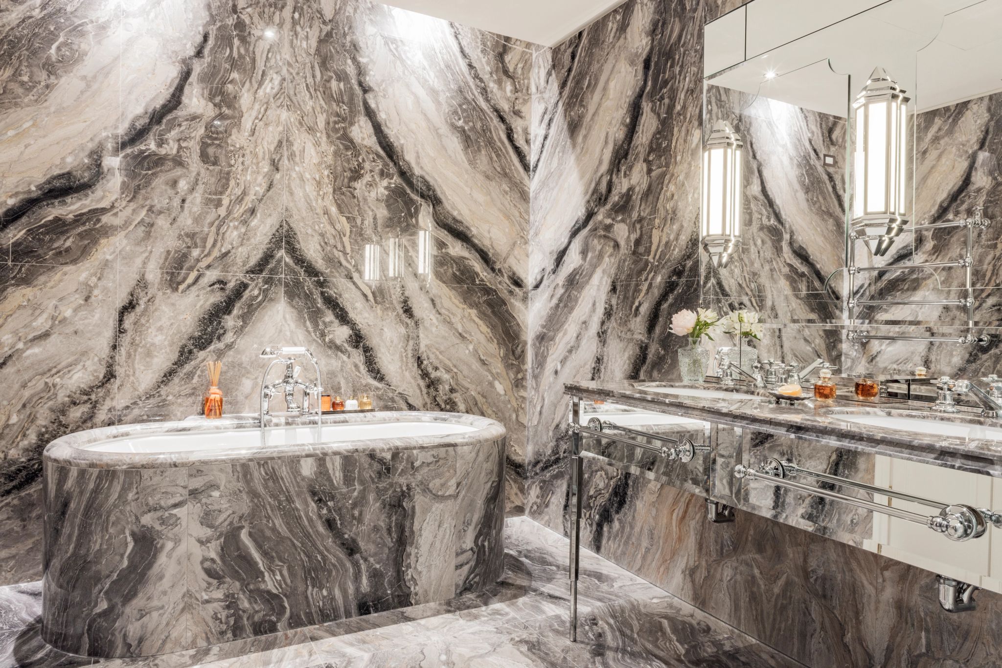 Park View Deluxe  banheiro em marmore – banheira de luxo – banho premium