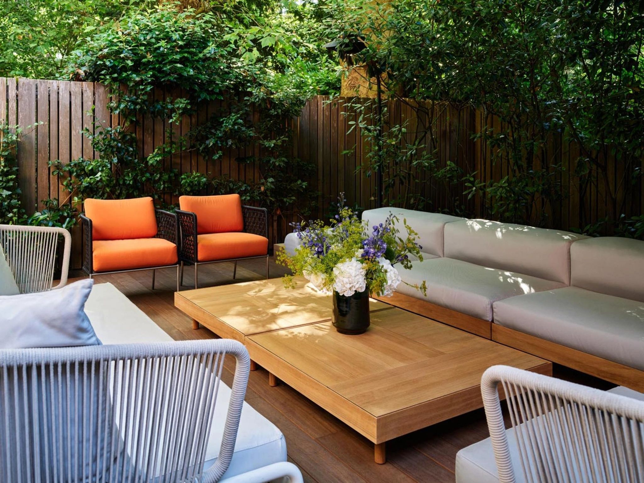 sala de estar - jardim decorado - suite com jardim