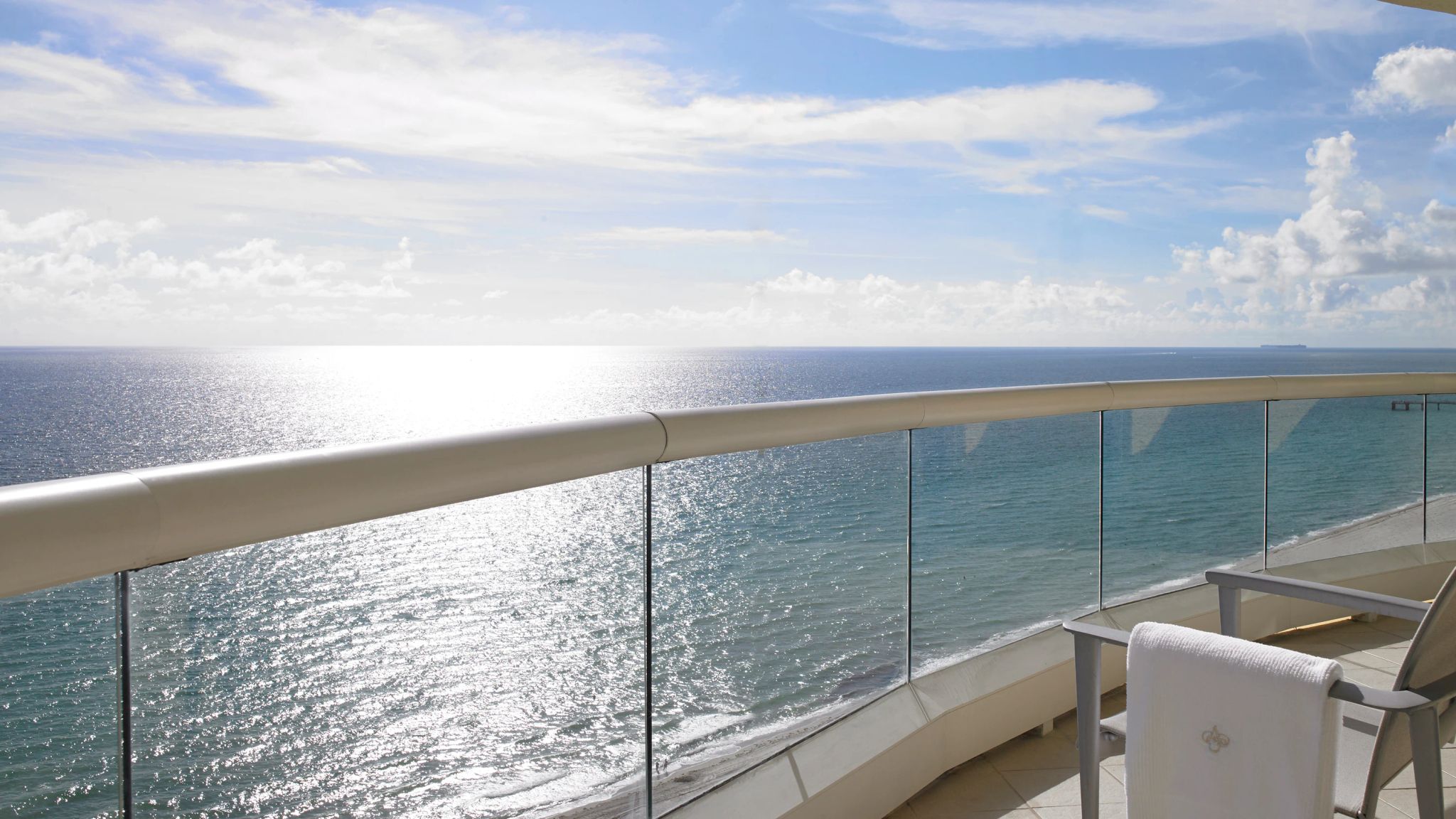 varanda privativa - oceano atlantico - vista oceano atlantico - suite com varanda