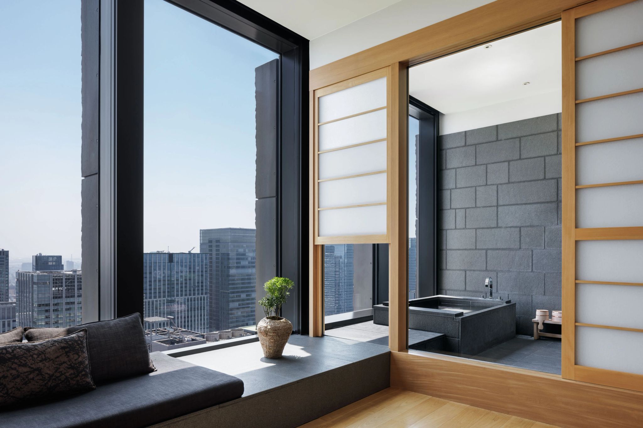 banheiro tecnologia japonesa - banheiro de luxo - suite com banheira