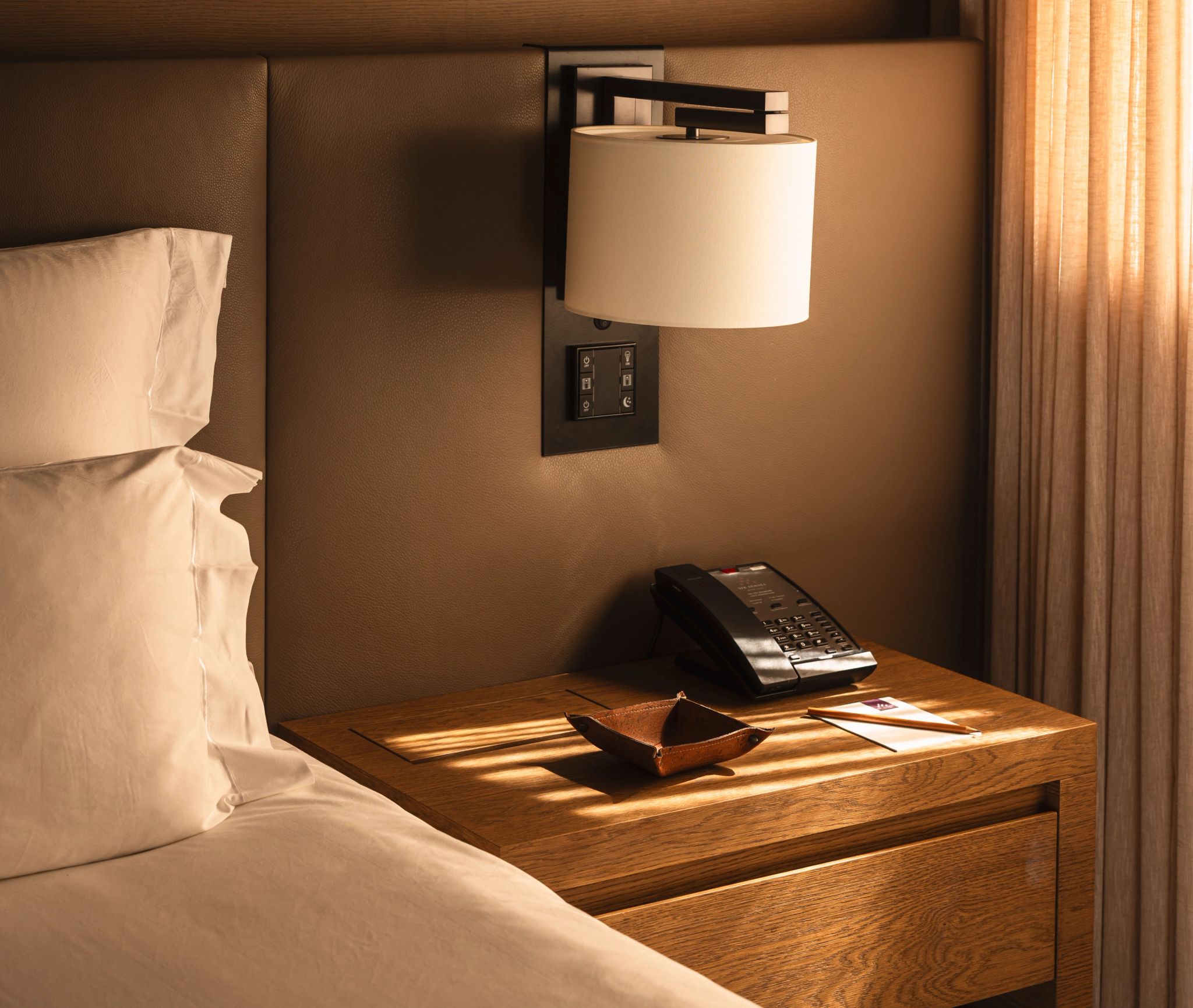 cama king-size - suite de luxo - decoracao moderna