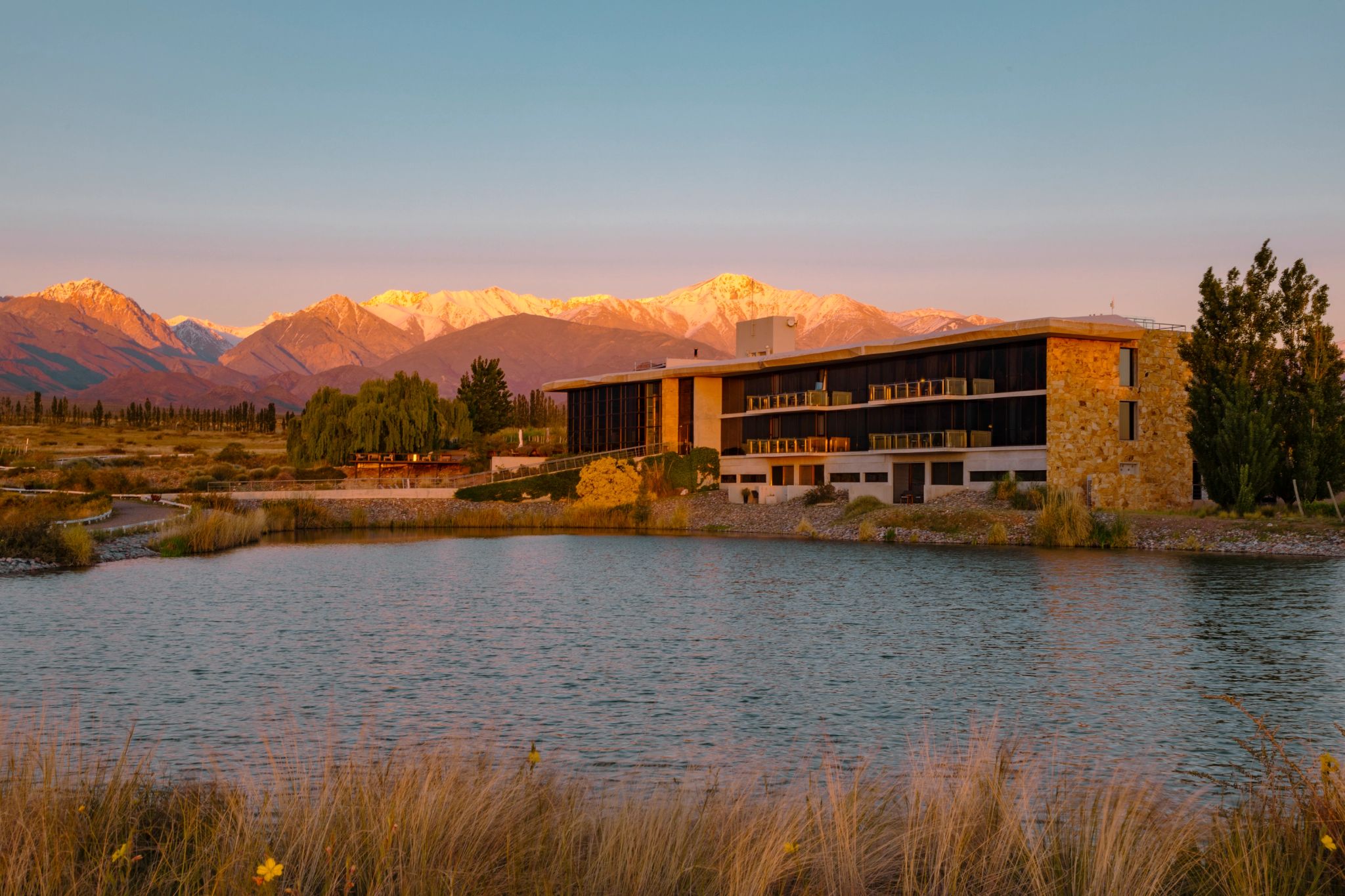 Casa de Uco Vineyards and Wine Resort hotel de luxo - pôr do sol - vista andes