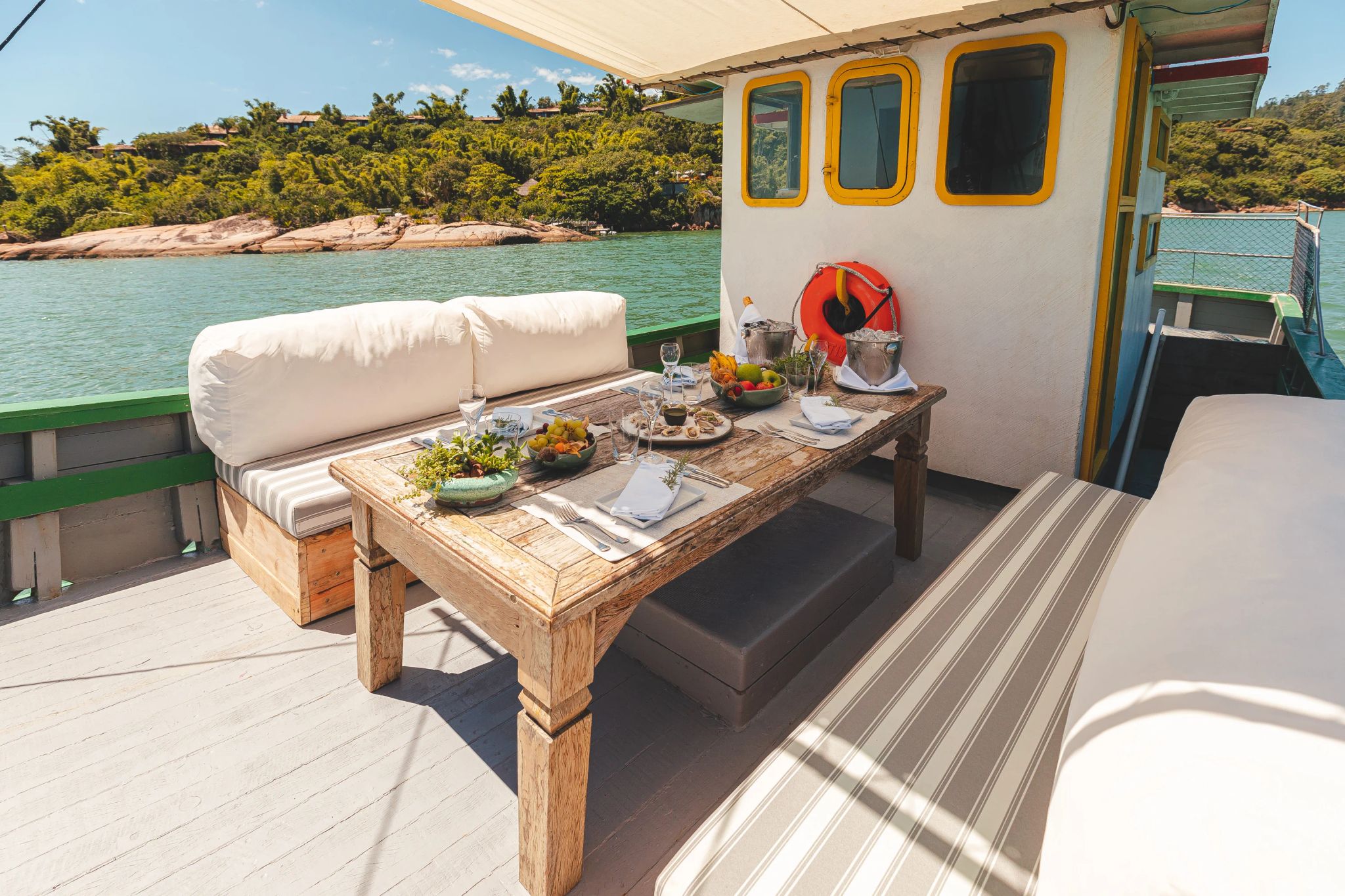Atividades de lazer passeio de barco em hotel do brasil