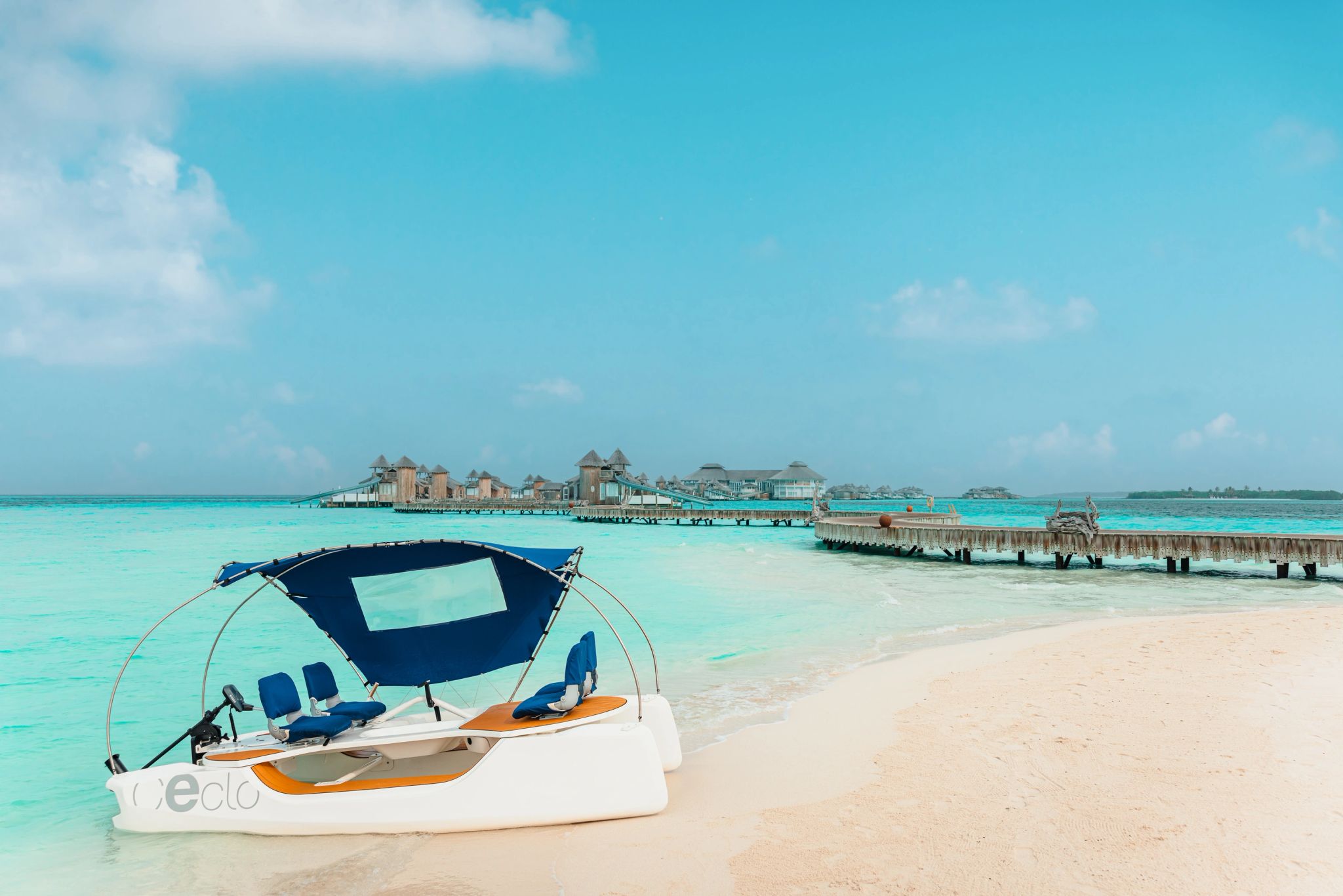 Passeio de barco passeio de barco - esporte aquatico - praias paradisiacas maldivas