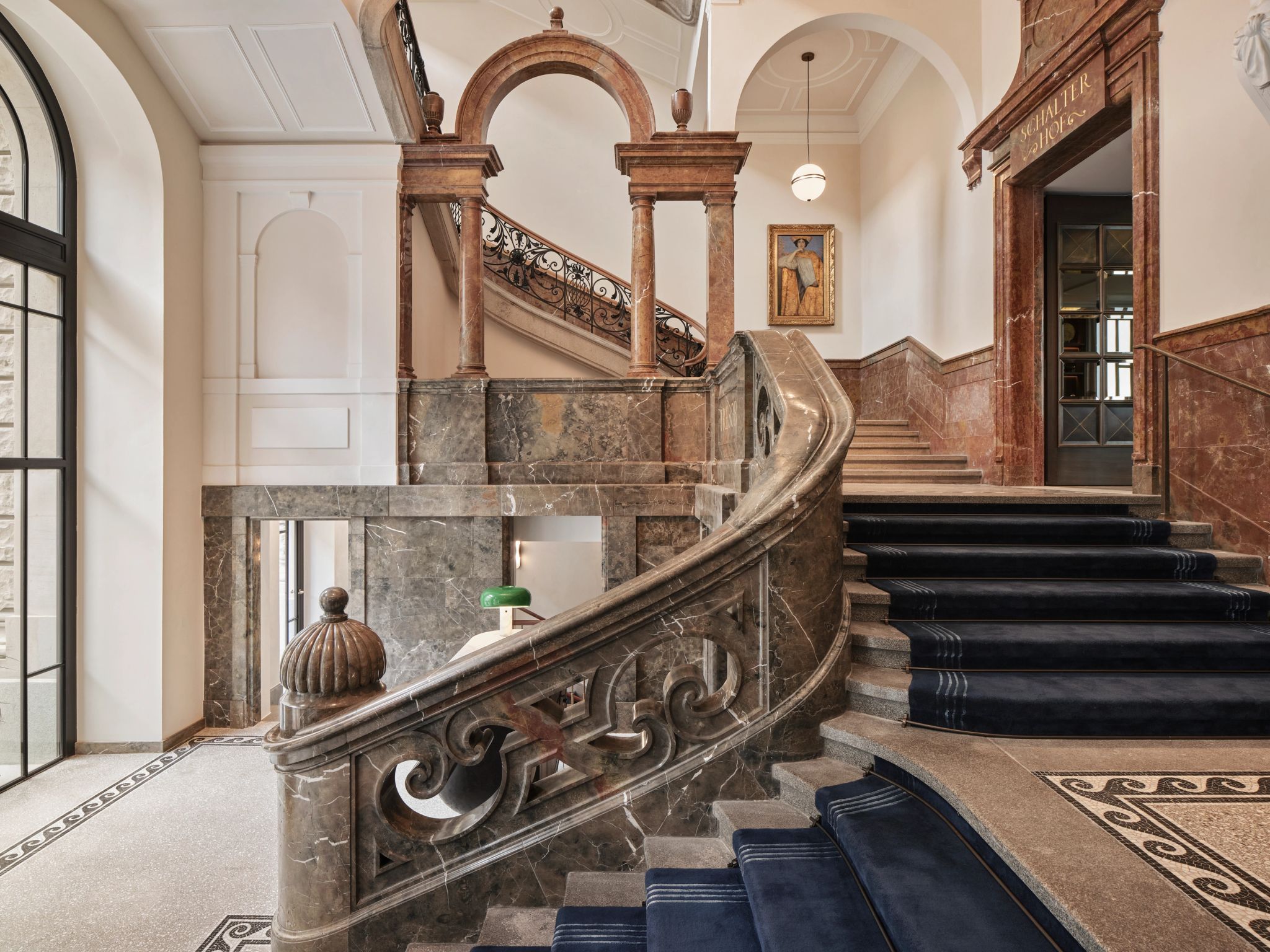 Entrada do hotel escadaria imperial - hotel historico - arquitetura classica