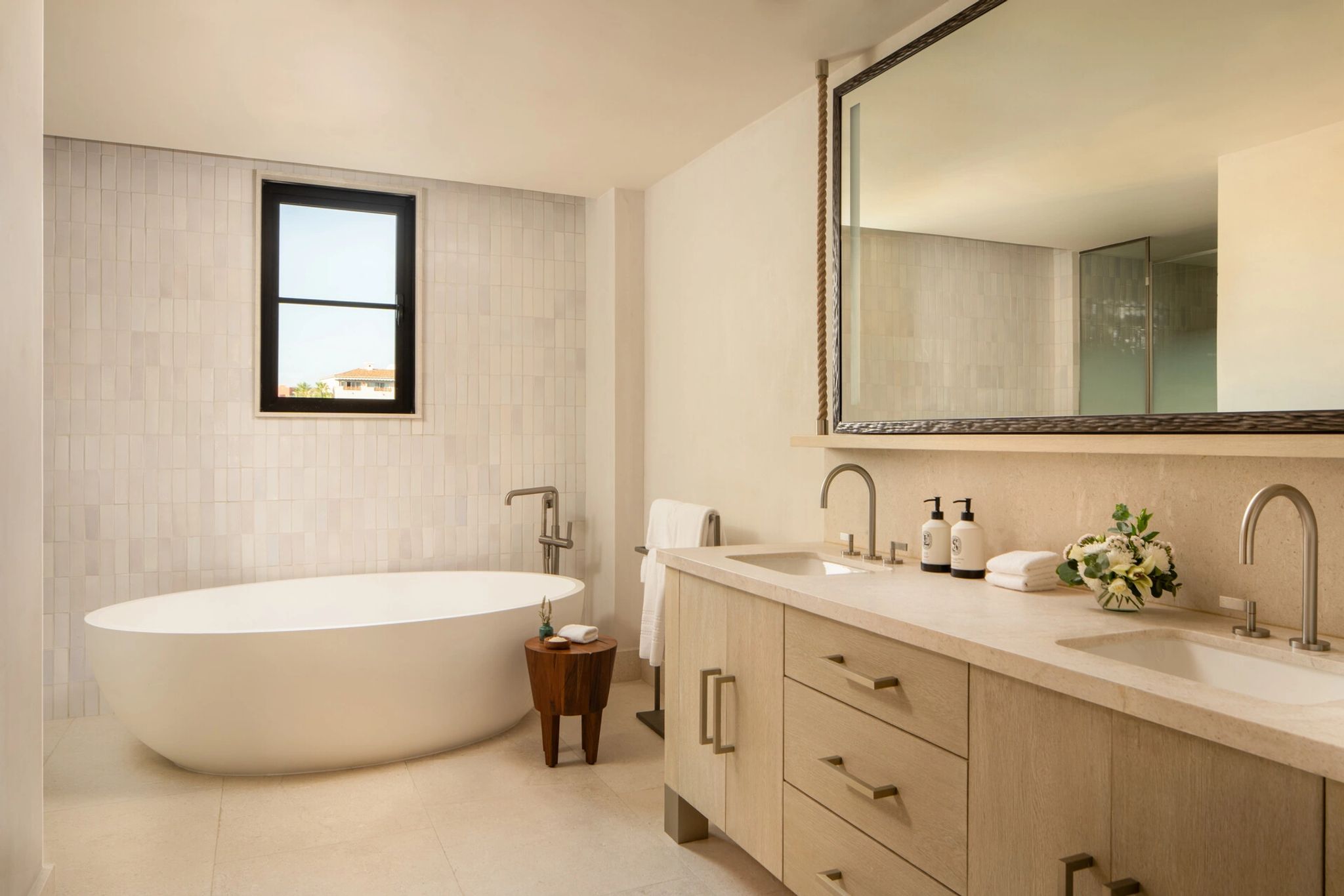 Ocean View Two Bedroom Residence banheira de imersao - casa com dois quartos - casa vista mar