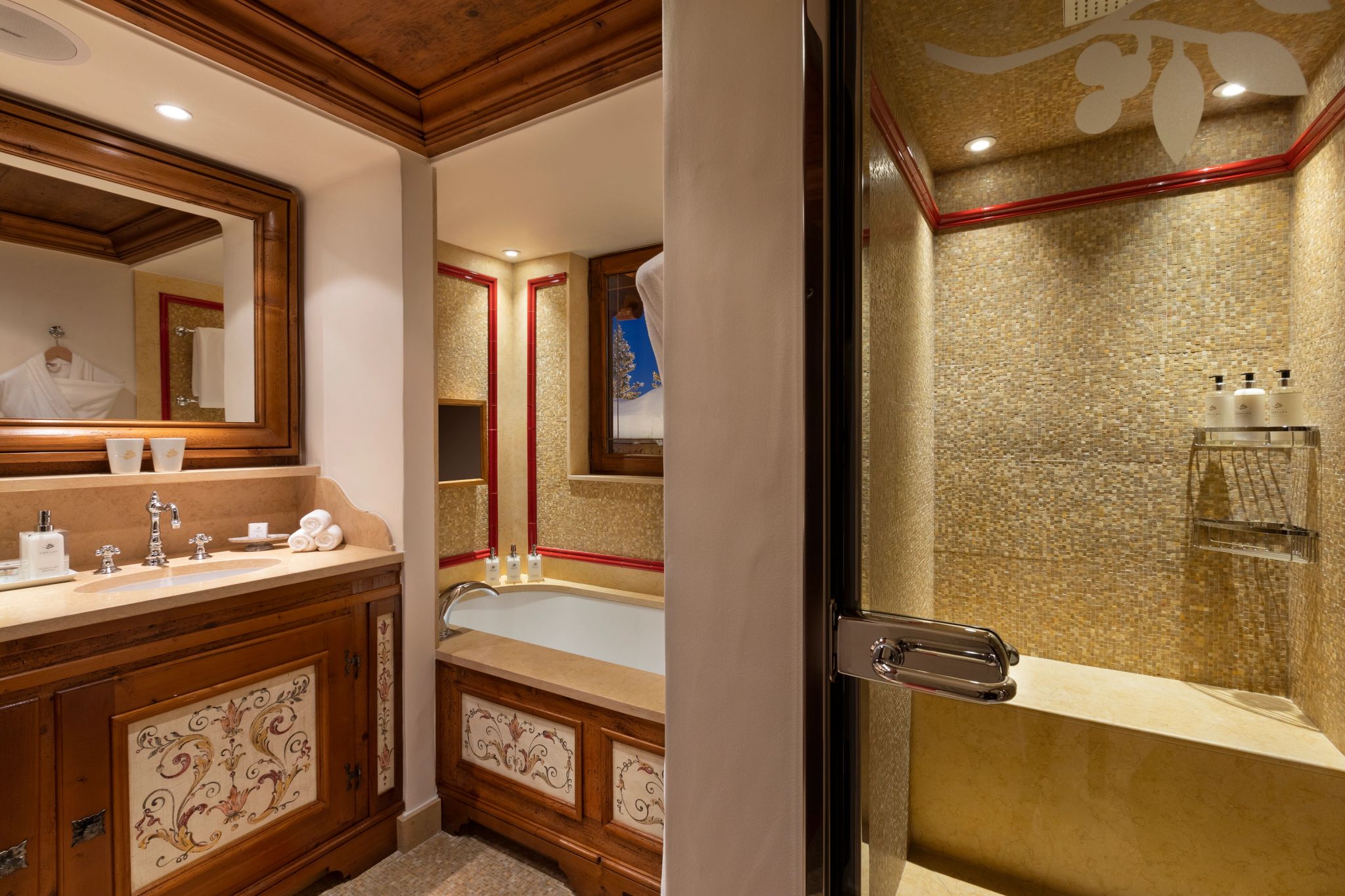 Aubépine & Cardamine Suites   banheira - banho premium