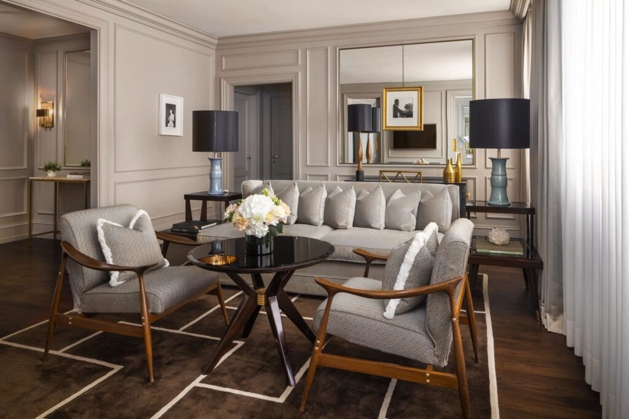 Two-bedroom Superior Suite River View sala estar - quarto com sofa - decoracao luxo