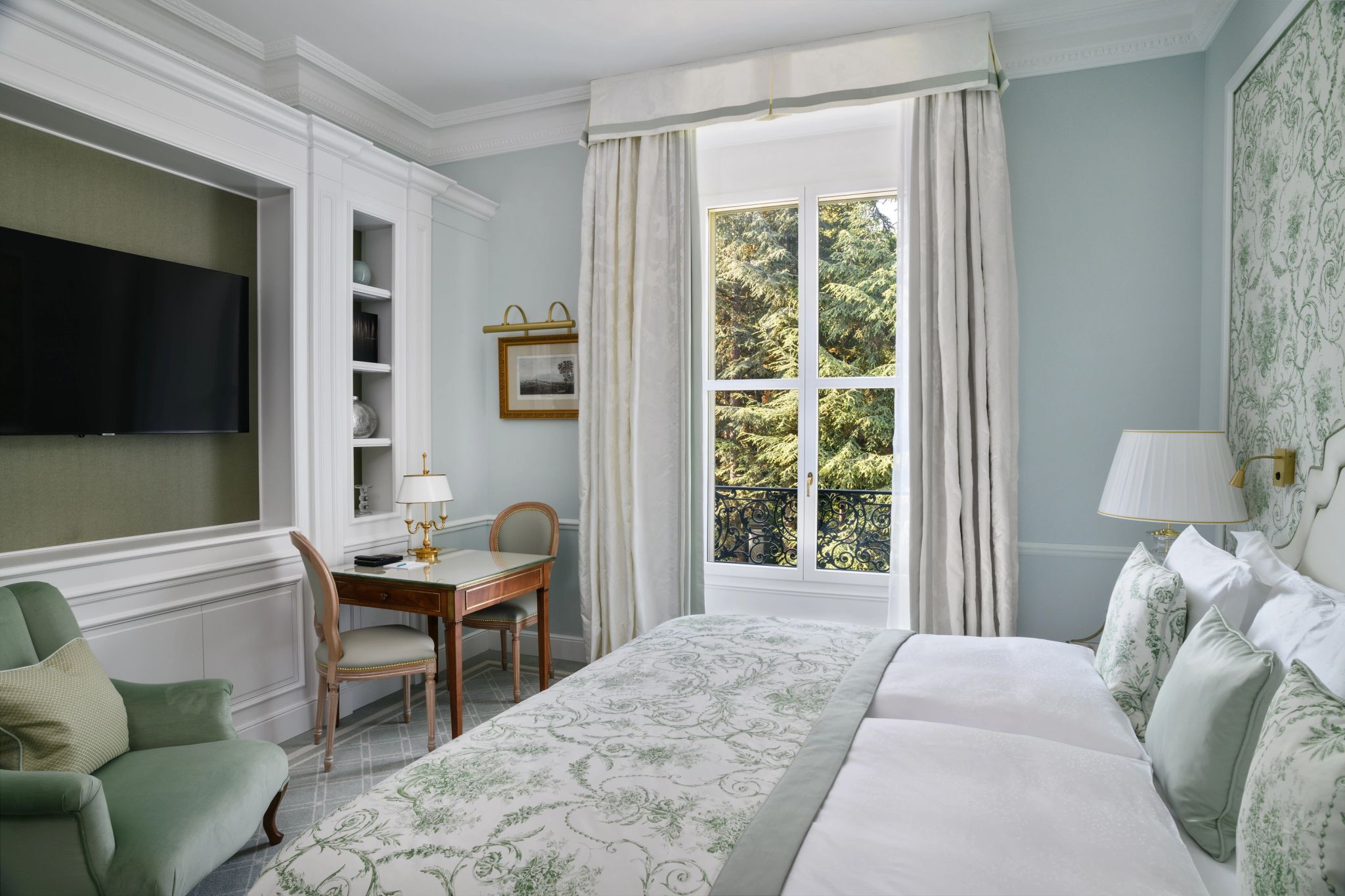 Superior Garden and City View cama king-size – vista jardim – decoracao classica