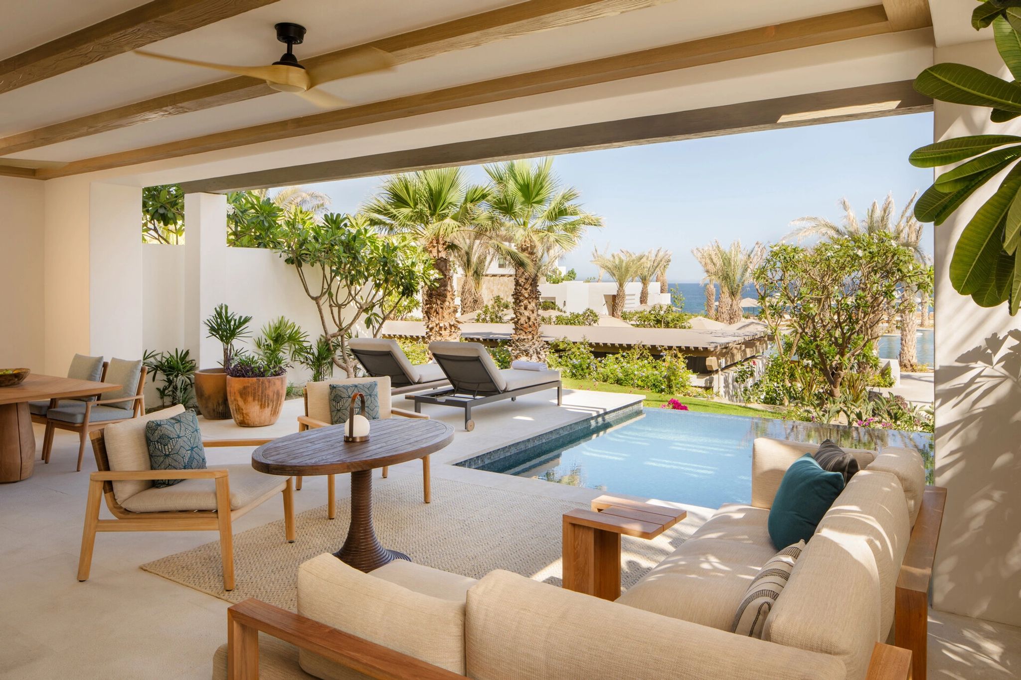 suite com piscina - piscina privativa - piscina aquecida