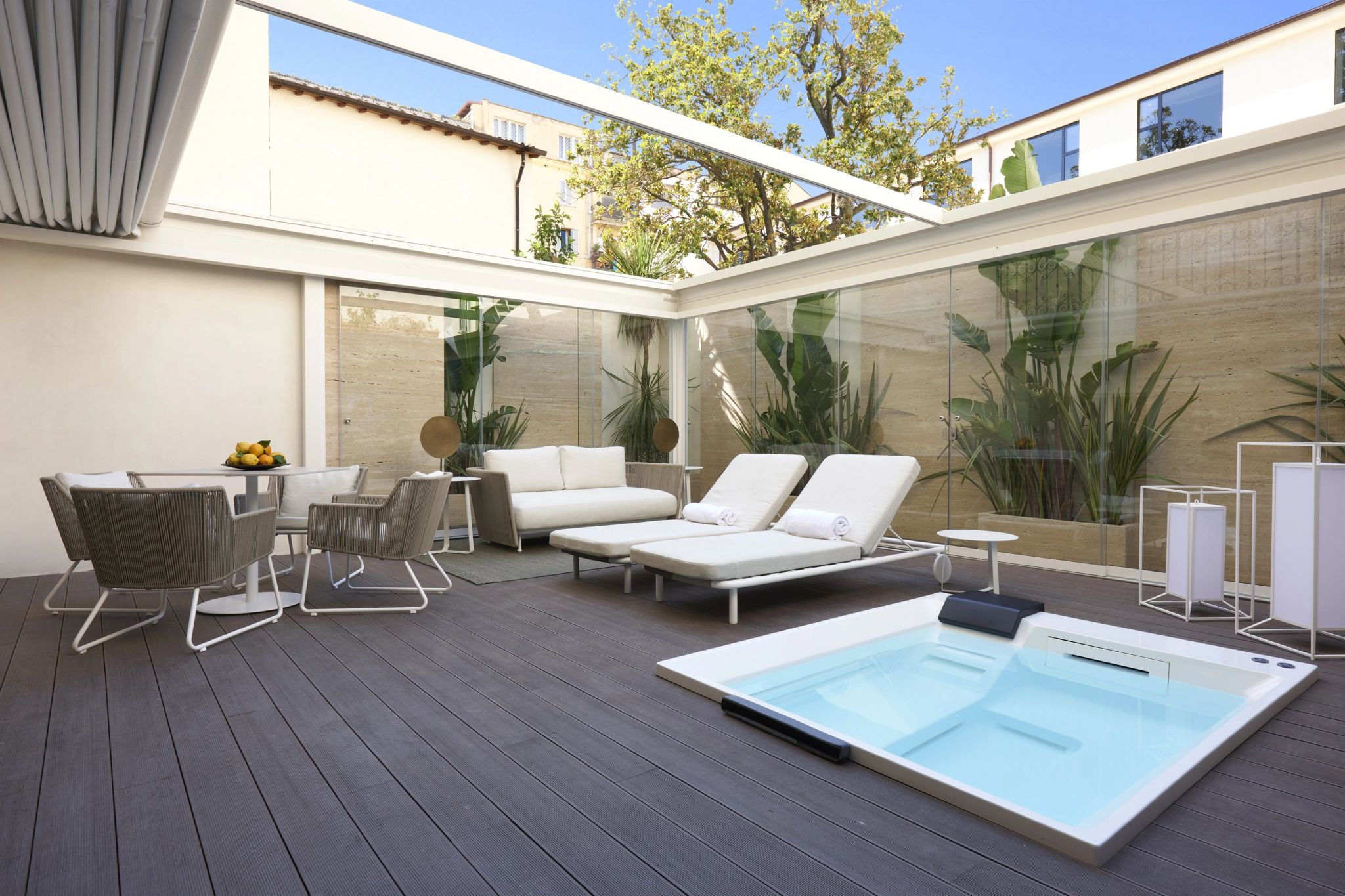 terraço com jacuzzi - jacuzzi privativa - terraço privativo