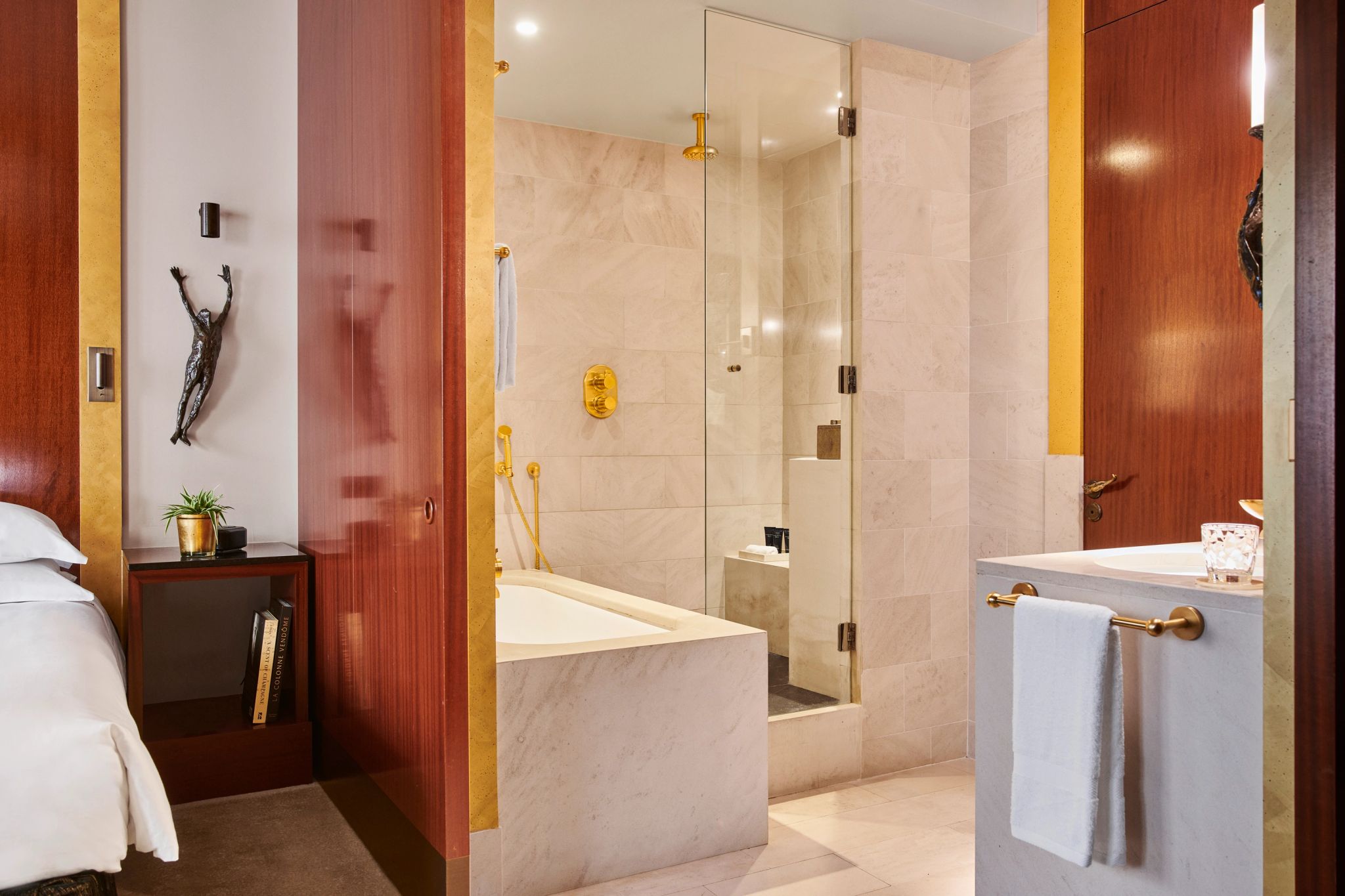 Park King banheiro do hotel - banheira - marmore