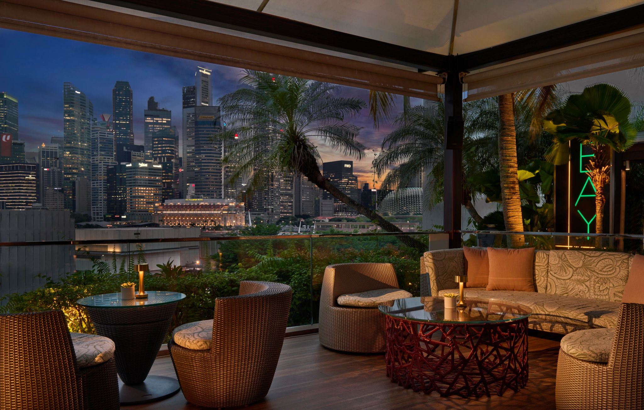 Bar Bay@5 vida noturna - bar ao ar livre - vista singapura - bar vista panoramica - bar beira piscina