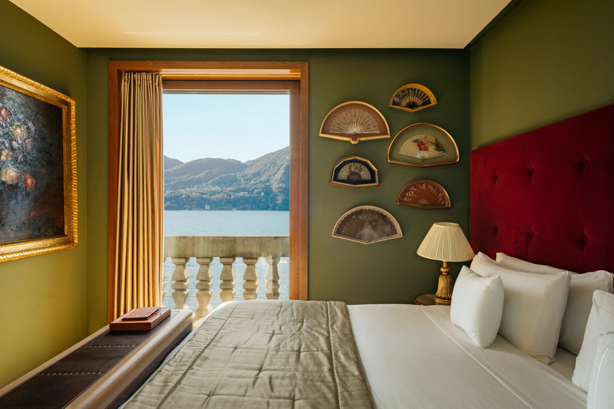 Rooftop Corner Suite suite chique – cama de casal – vista lago