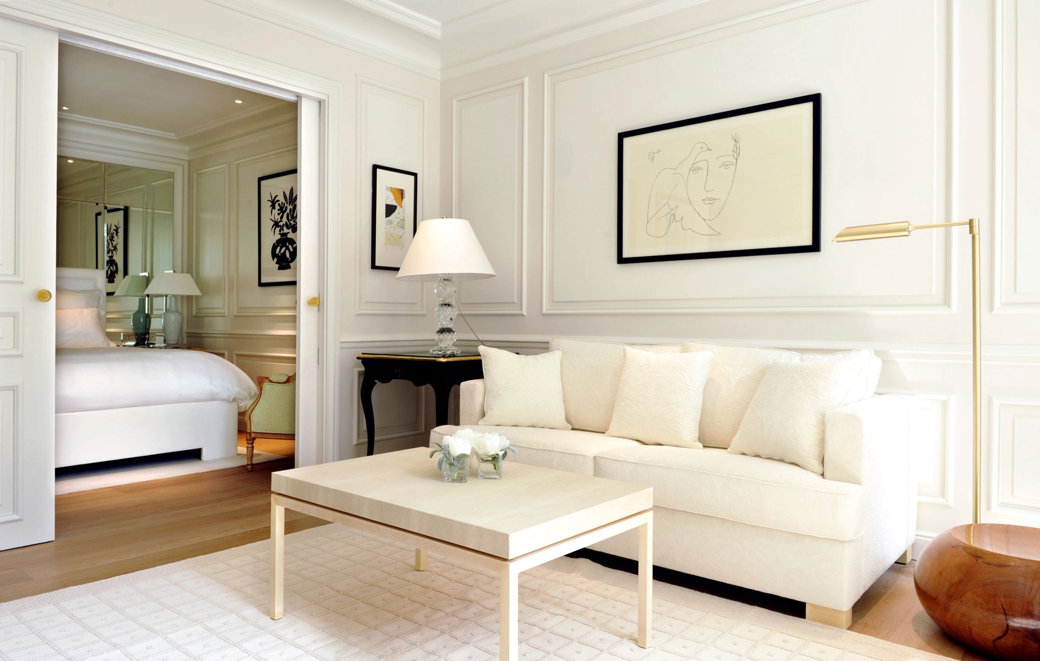 Four Seasons Pinewood Suite sala de estar - sofa confortavel - sala chique