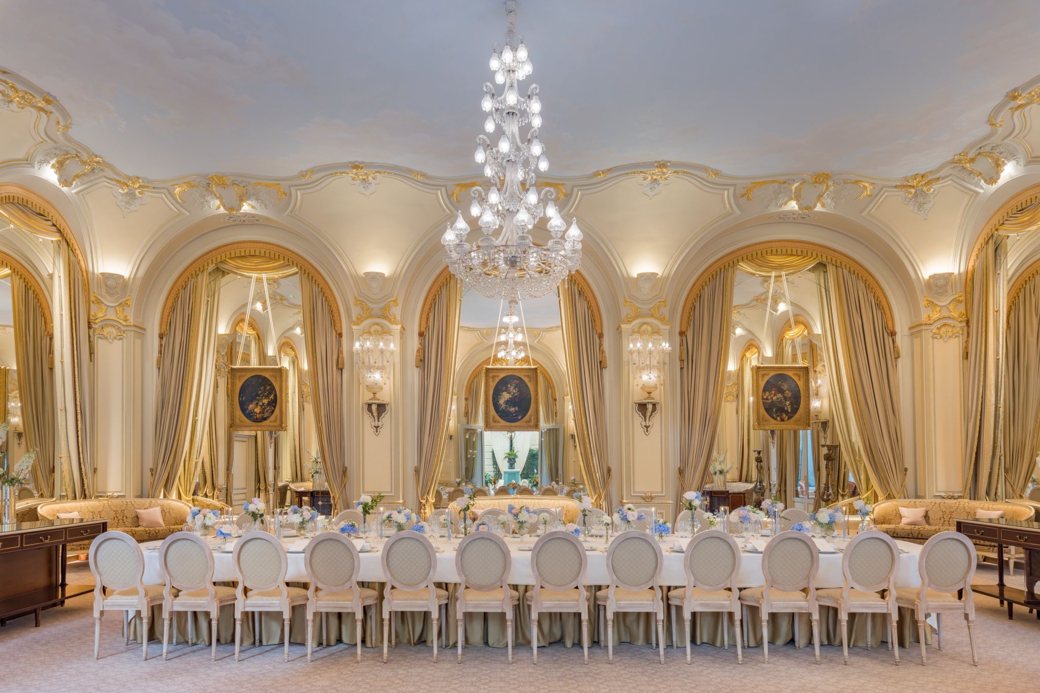 Salao de festa – jantar de luxo – gastronomia francesa 