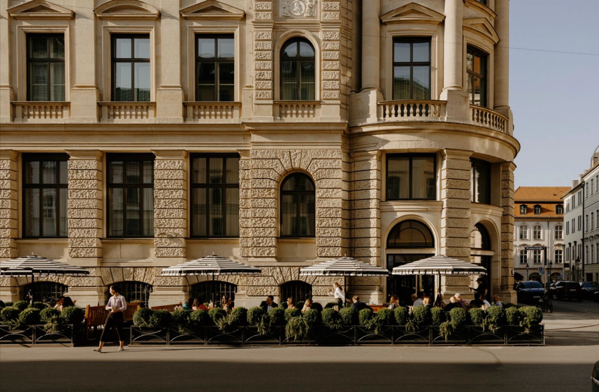 Restaurante Schanigarten restaurante ao ar livre - terraço gourmet - restaurante com terraço