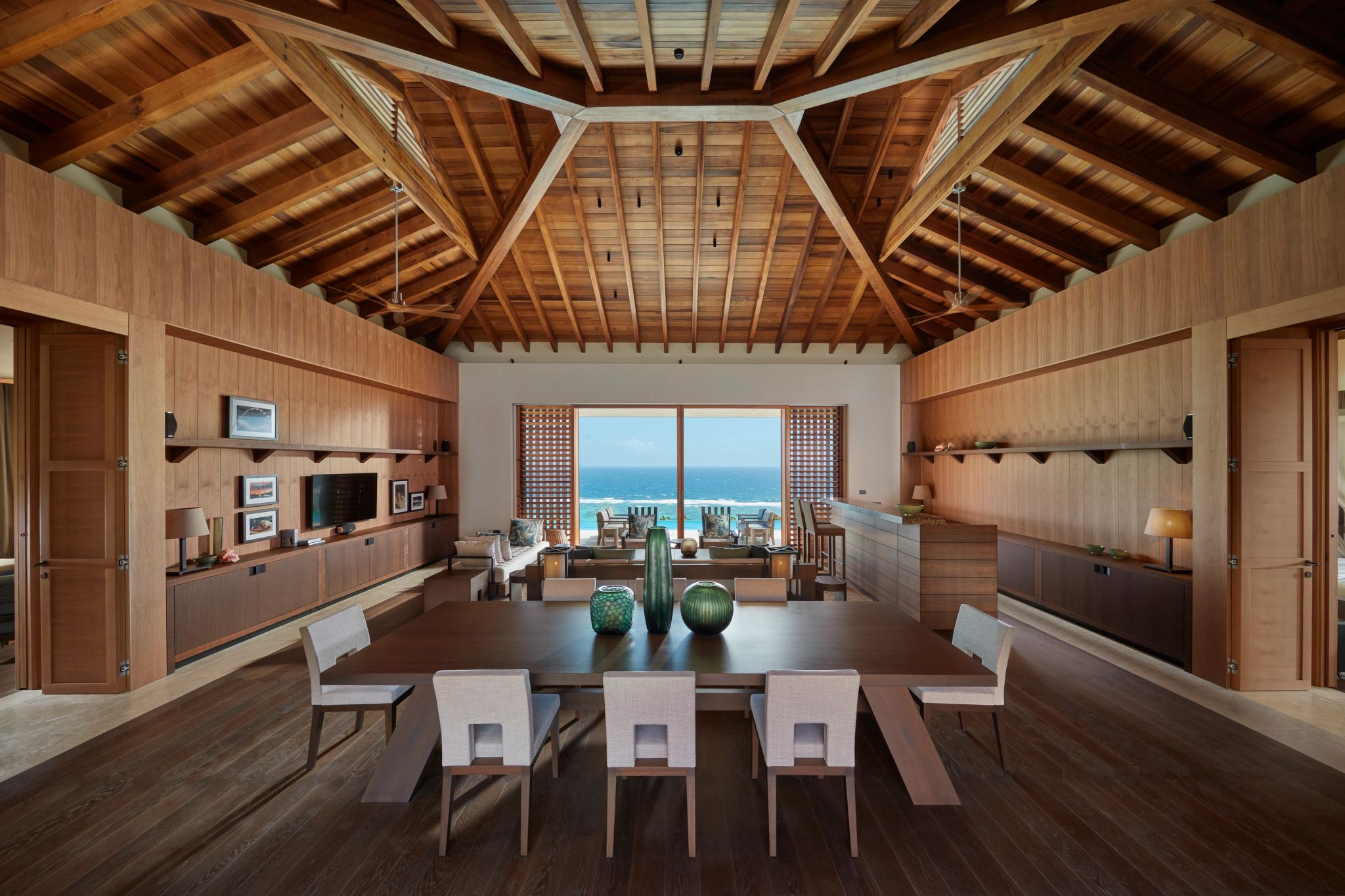 Two Bedroom Patio Villa Studio refeicao na suite - mesa de jantar - vista mar