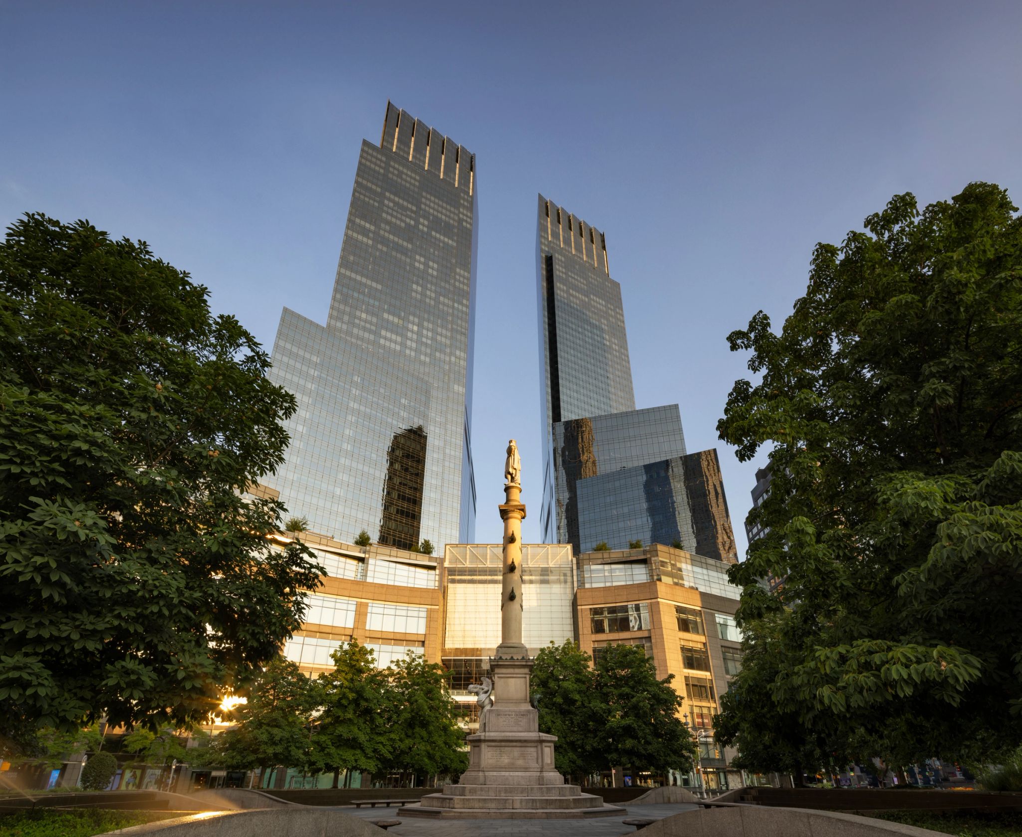 columbus circle - pontos turisticos nova york - predio moderno