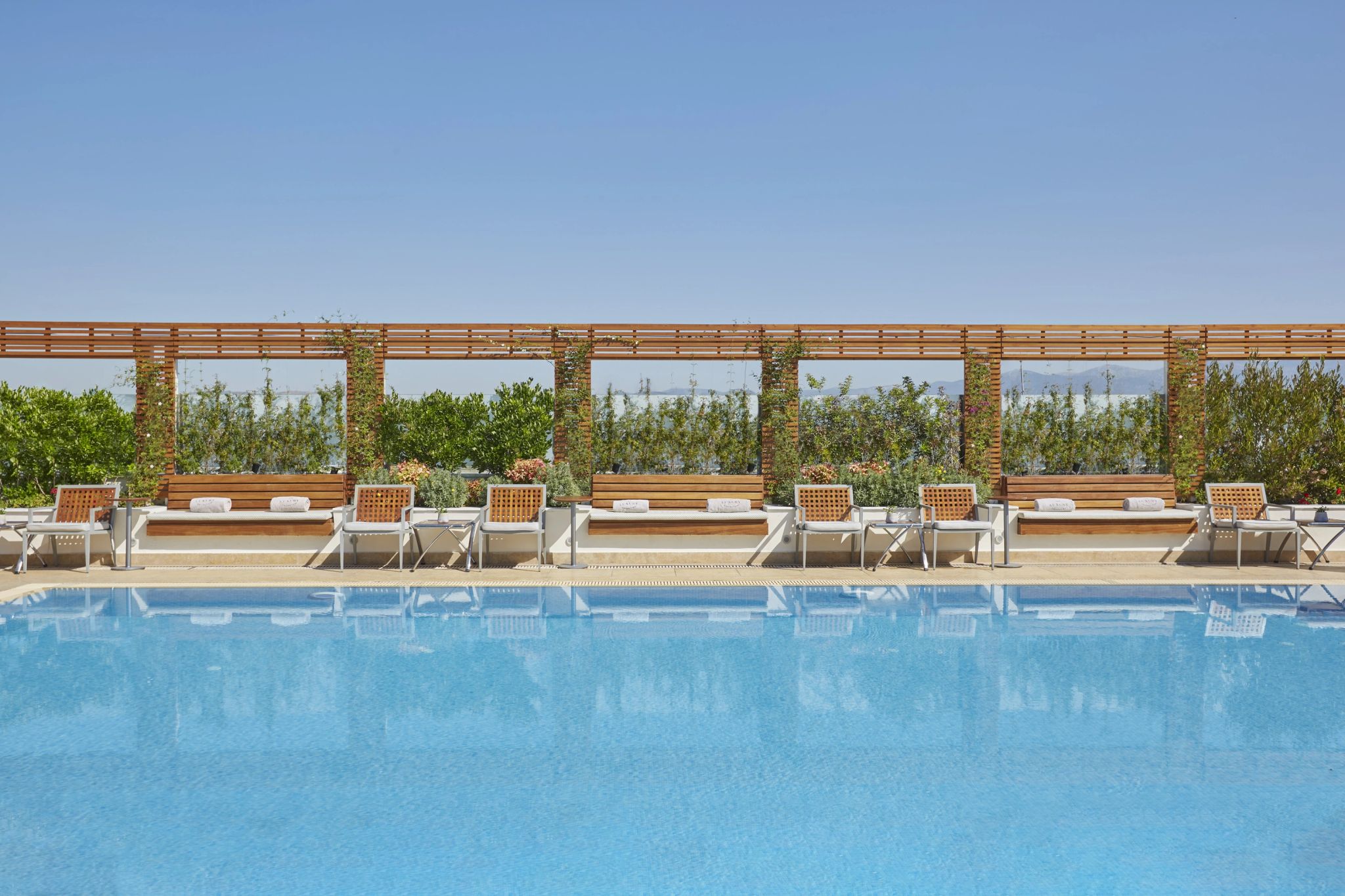 Piscina externa do hotel piscina externa - hotel com piscina - banho de sol