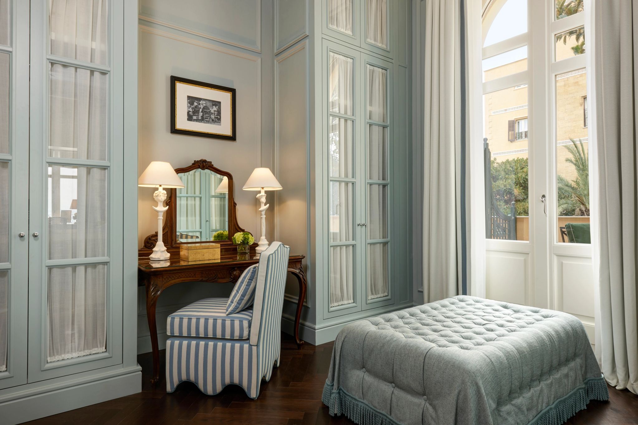 Donna Franca Suite suite com closet – penteadeira - decoraçao italiana - penteadeira classica