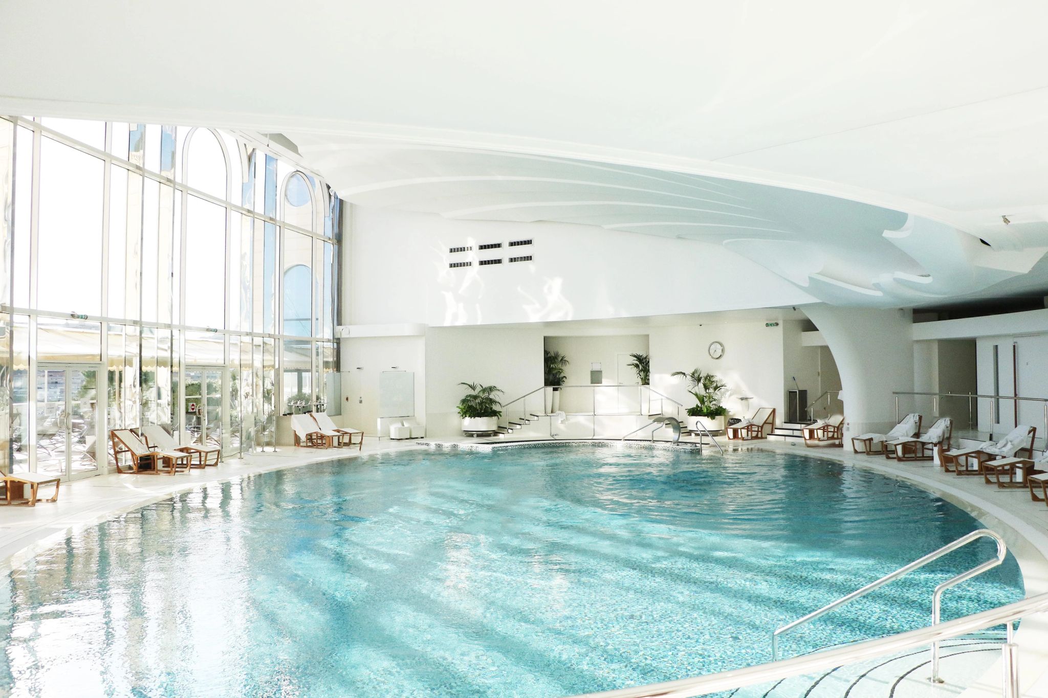 Hôtel de Paris Monte-Carlo piscina interna coberta - complexo de spa - area de relaxamento