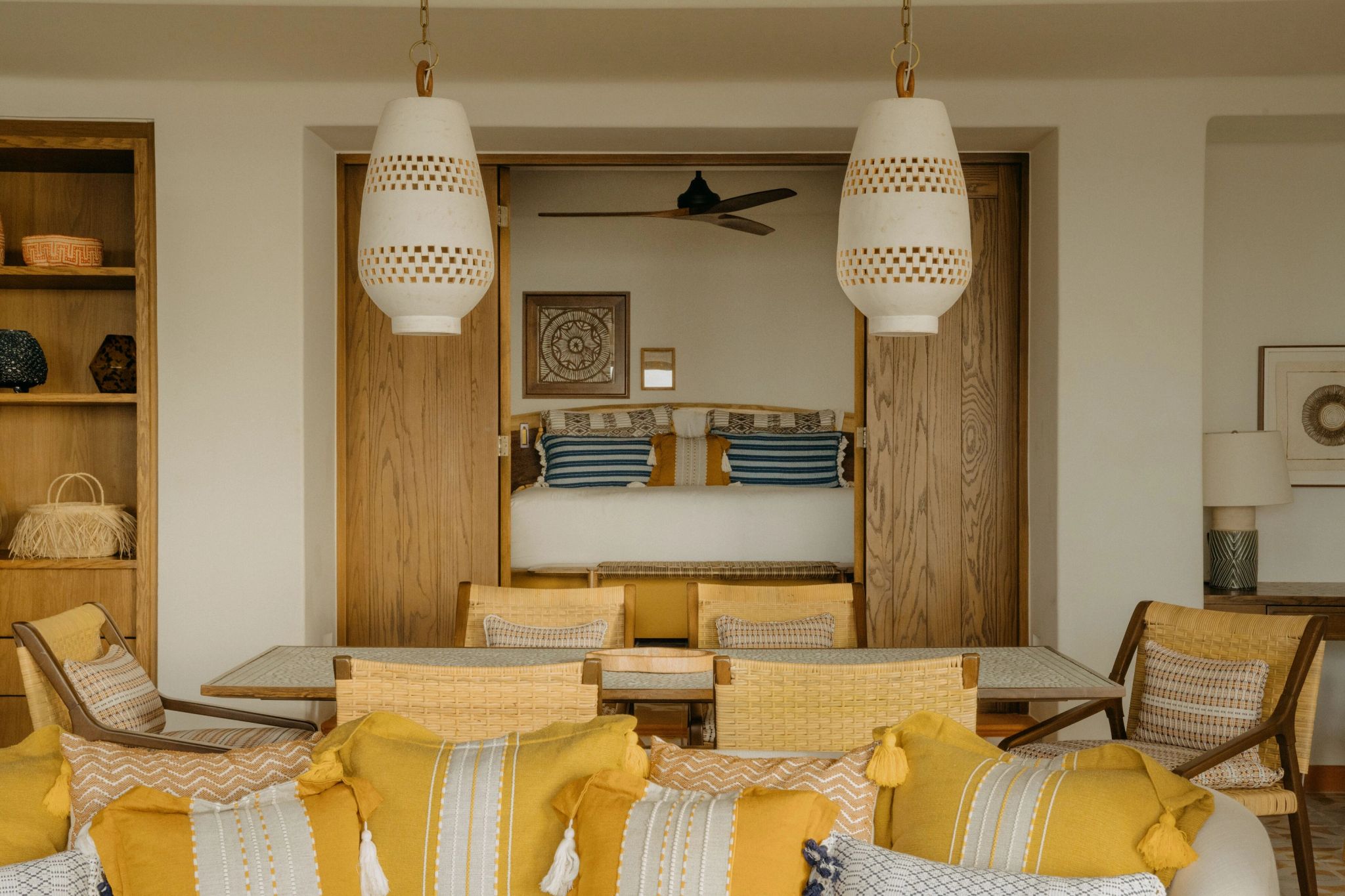 Oceanfront Two Bedroom Plunge Pool decoraçao tropical – suite de casal – suite bem-estar