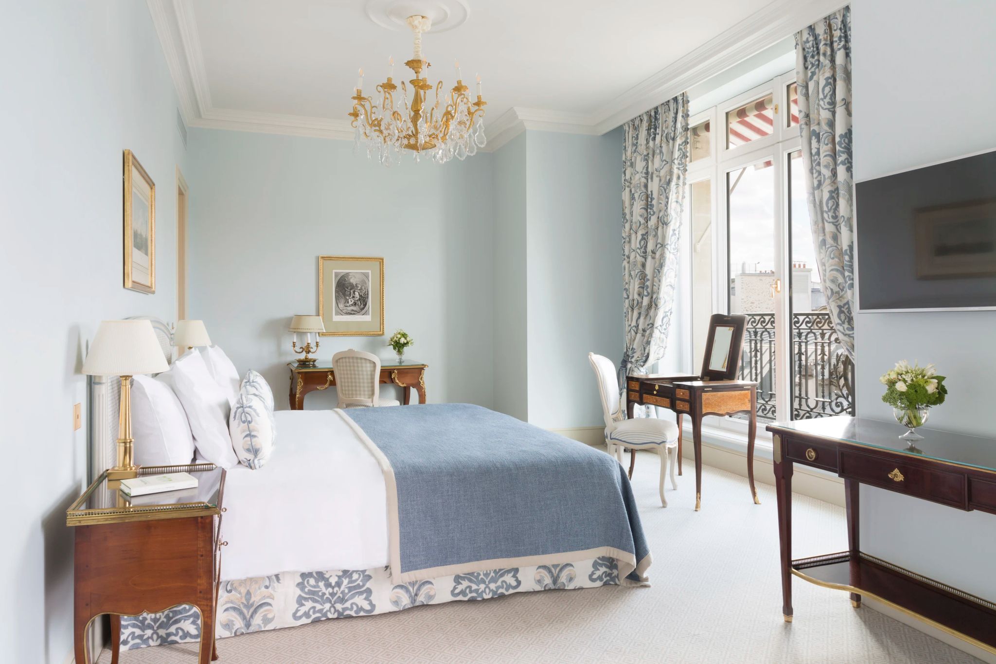 Junior Suite suite junior le bristol paris - suites le bristol paris