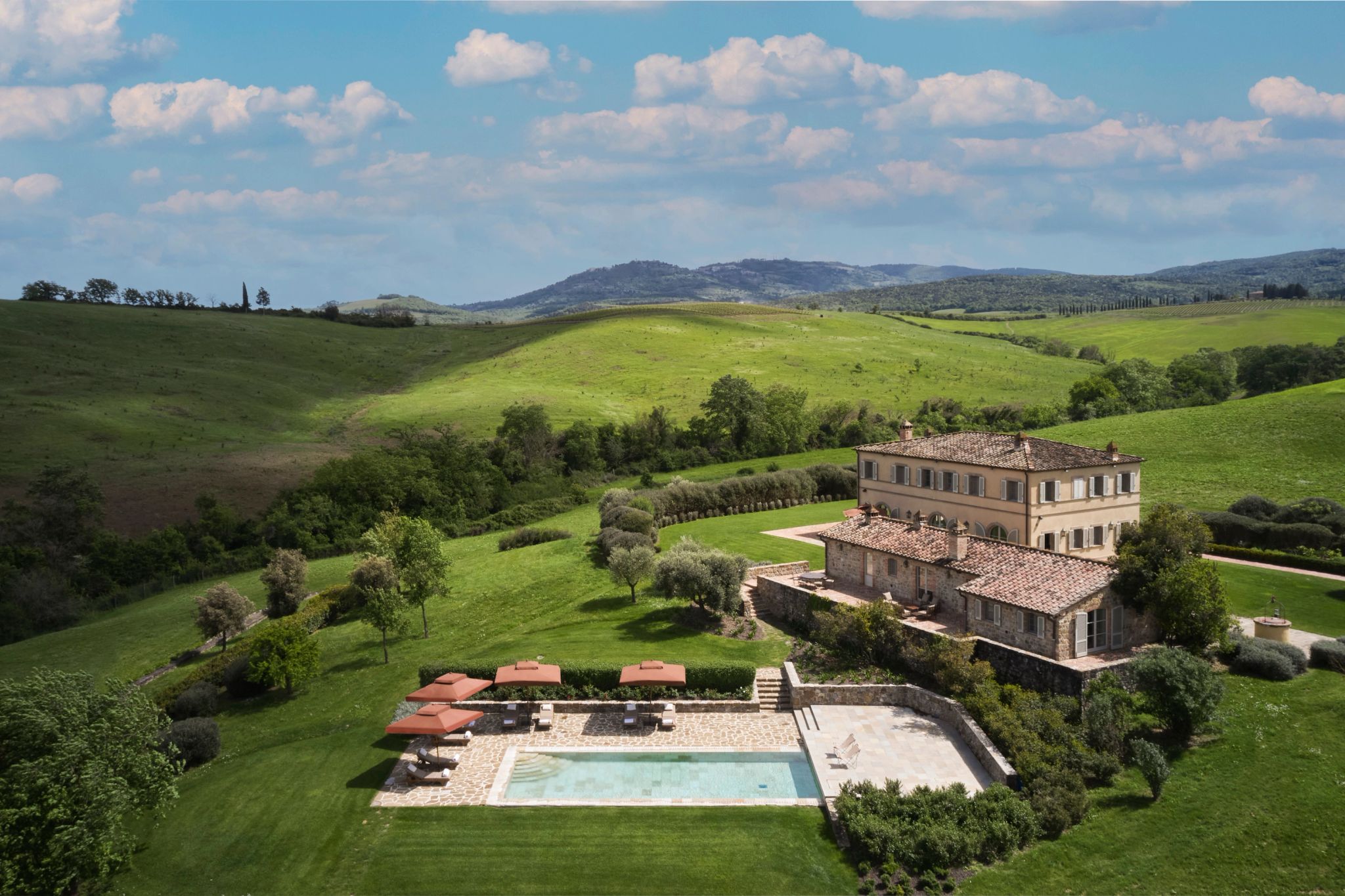 arquitetura toscana – piscina ao ar livre – piscina de luxo 