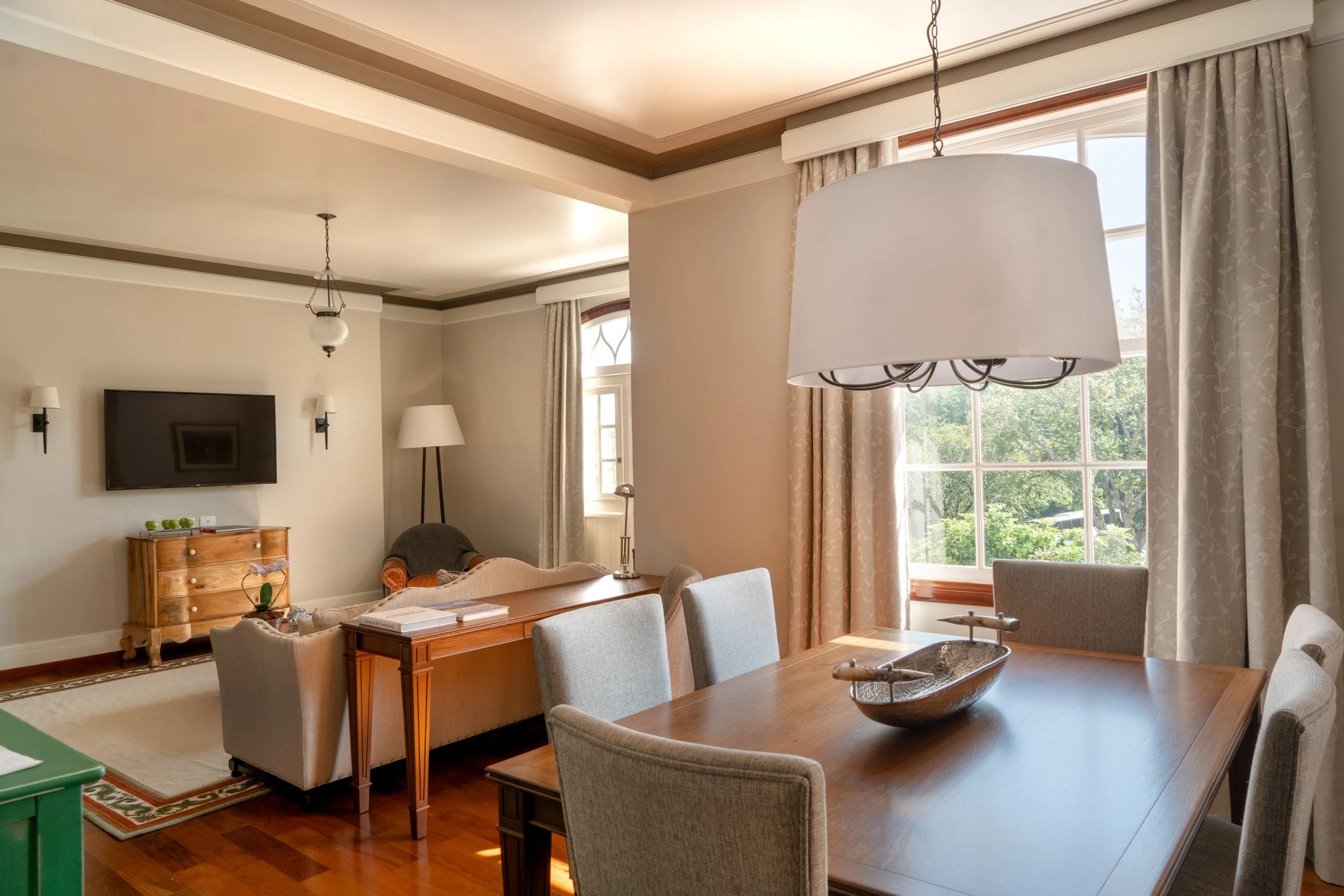 suite deluxe - sala de estar - sala de jantar