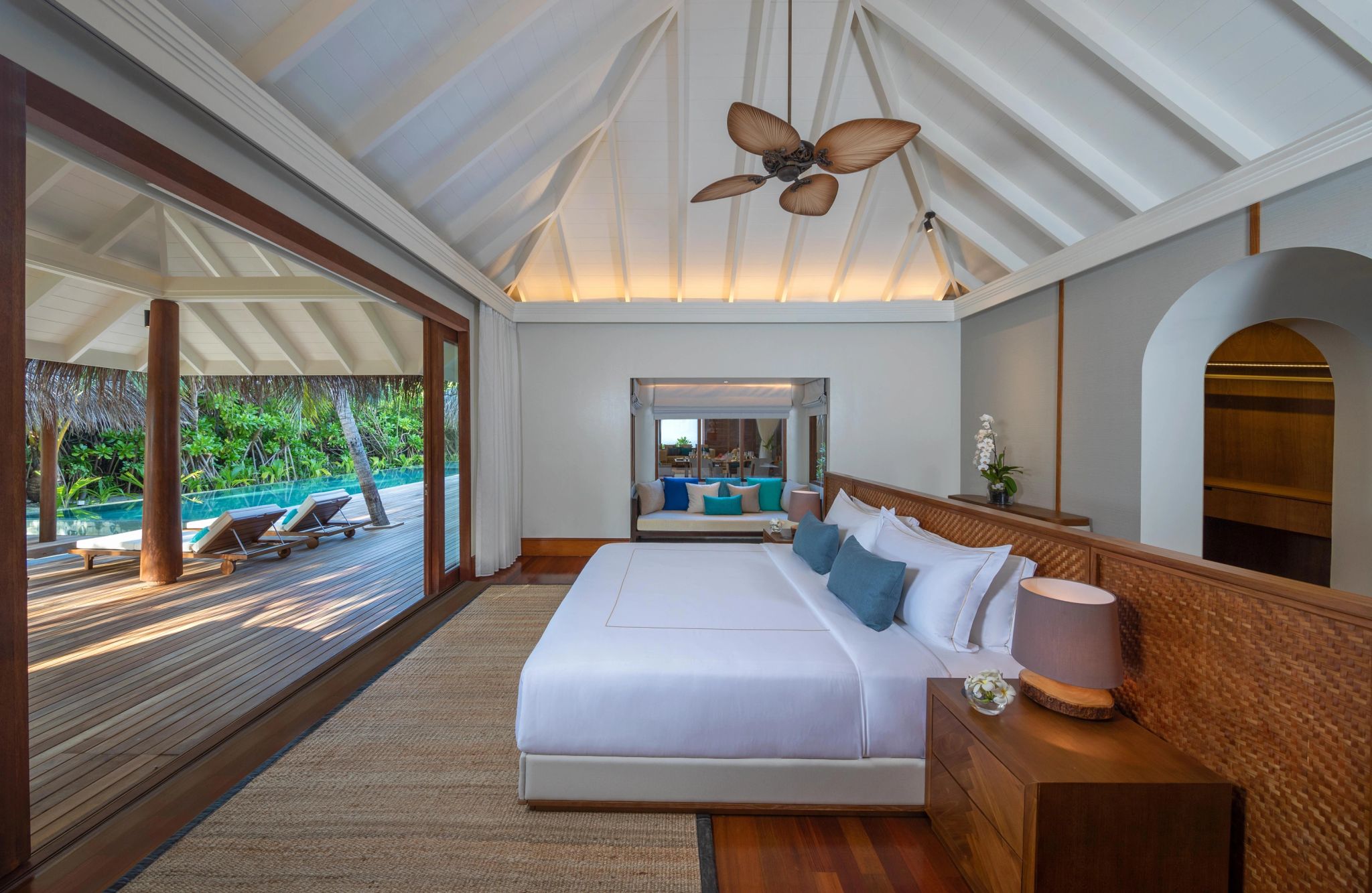 Three Bedroom Beach Pool Residence cama king - casa com piscina - casa com tres quartos