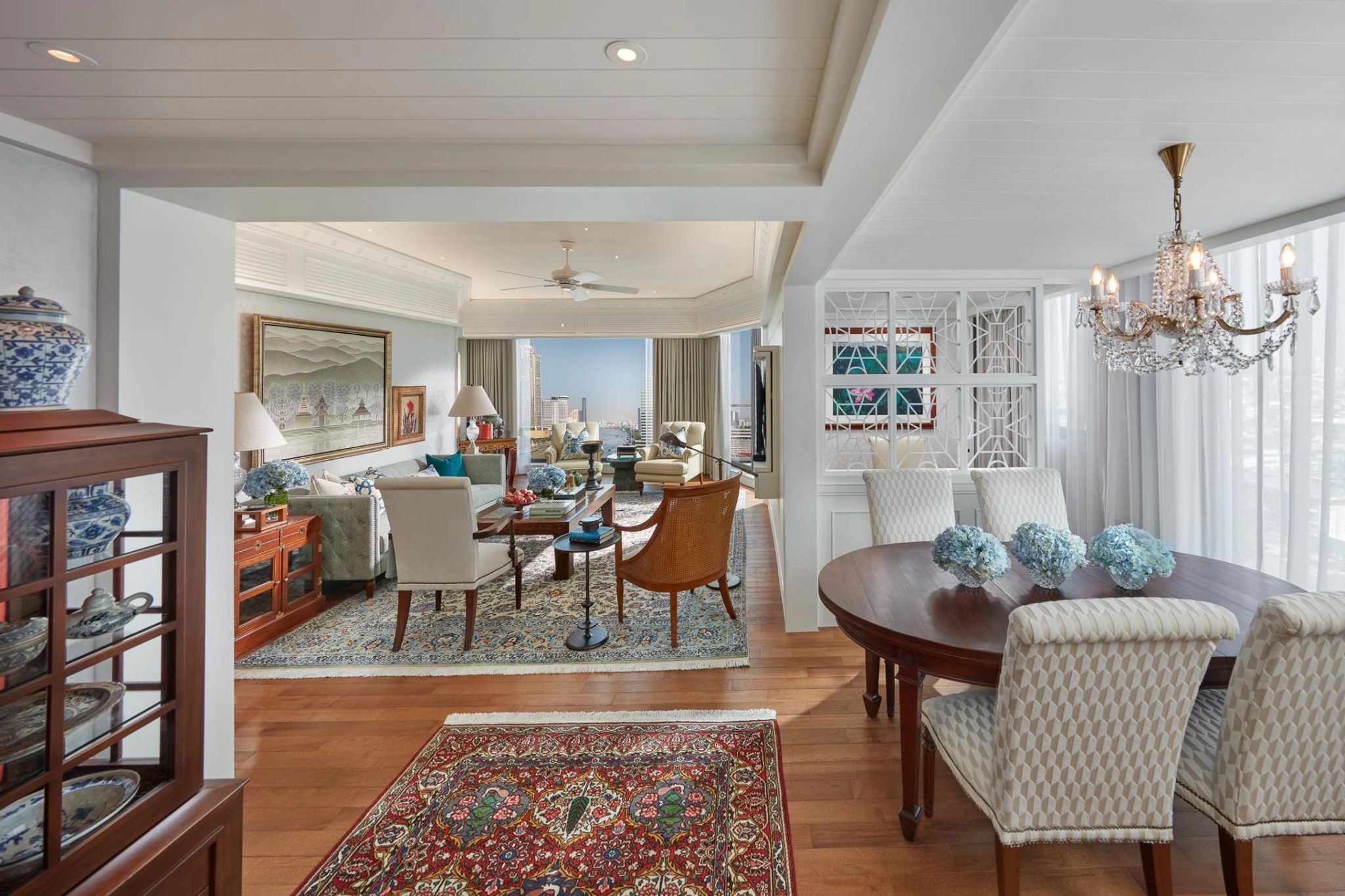 sala de estar suite – suite ampla – decoracao classica