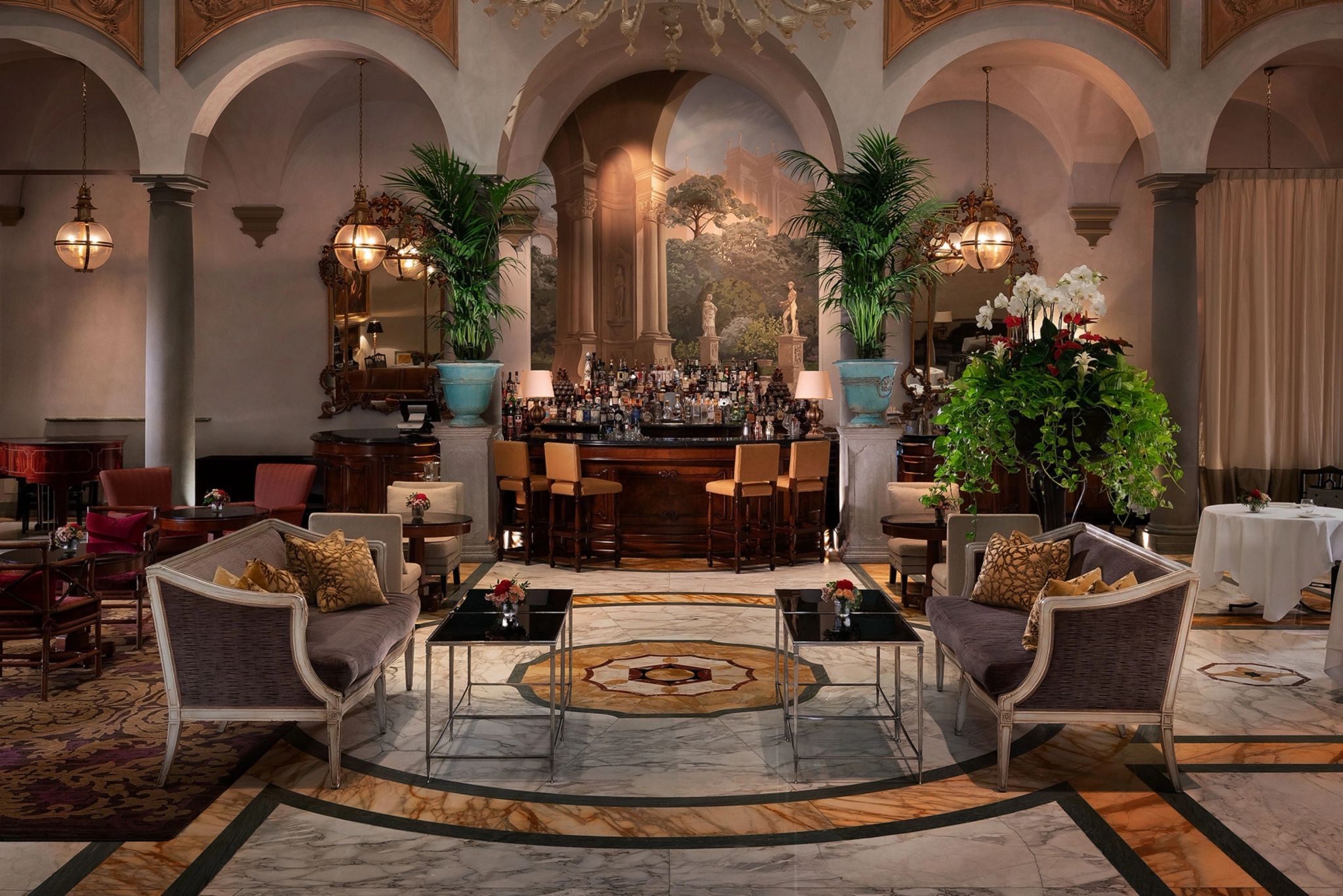 Lobby lounge elegante - decoração classica - the st regis italia